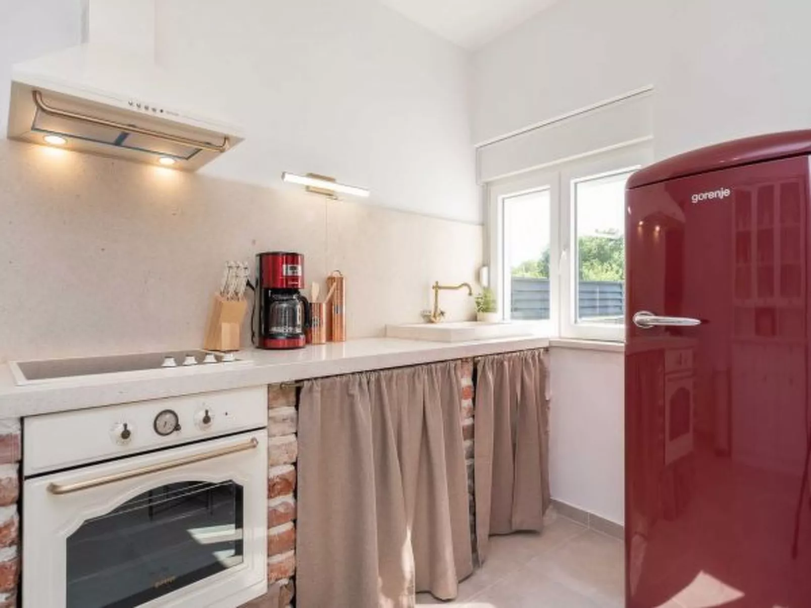 Dalmatian Holiday house Marcella with pool - Image-tags.info