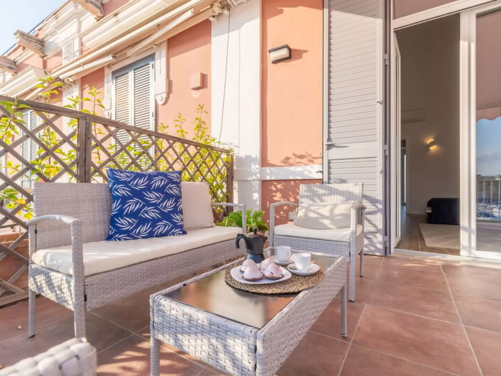 Sospiri Sul Mare - Binnen