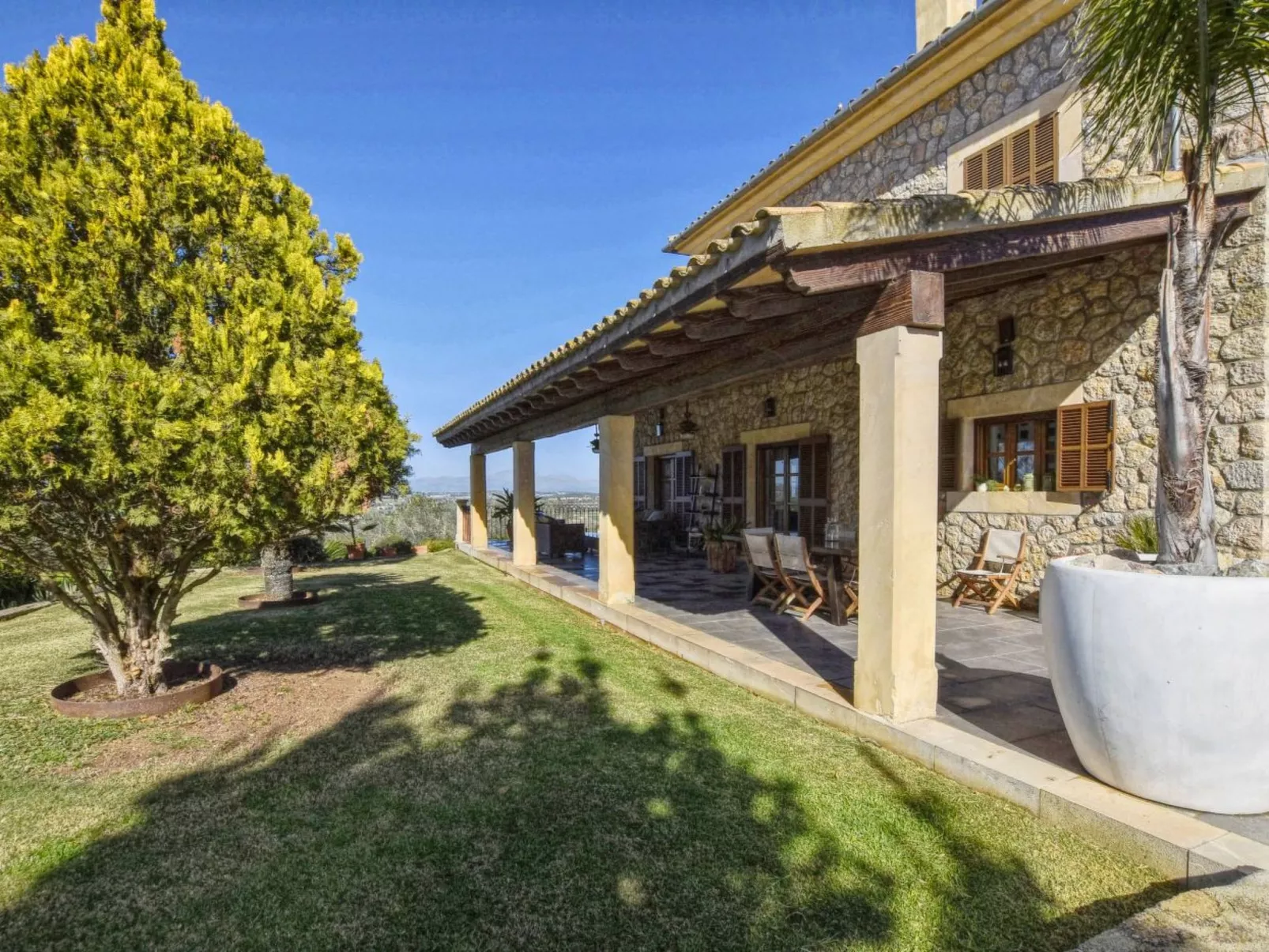 Wunderschönes Ferienhaus in Ariany mit Privatem Pool - Buiten