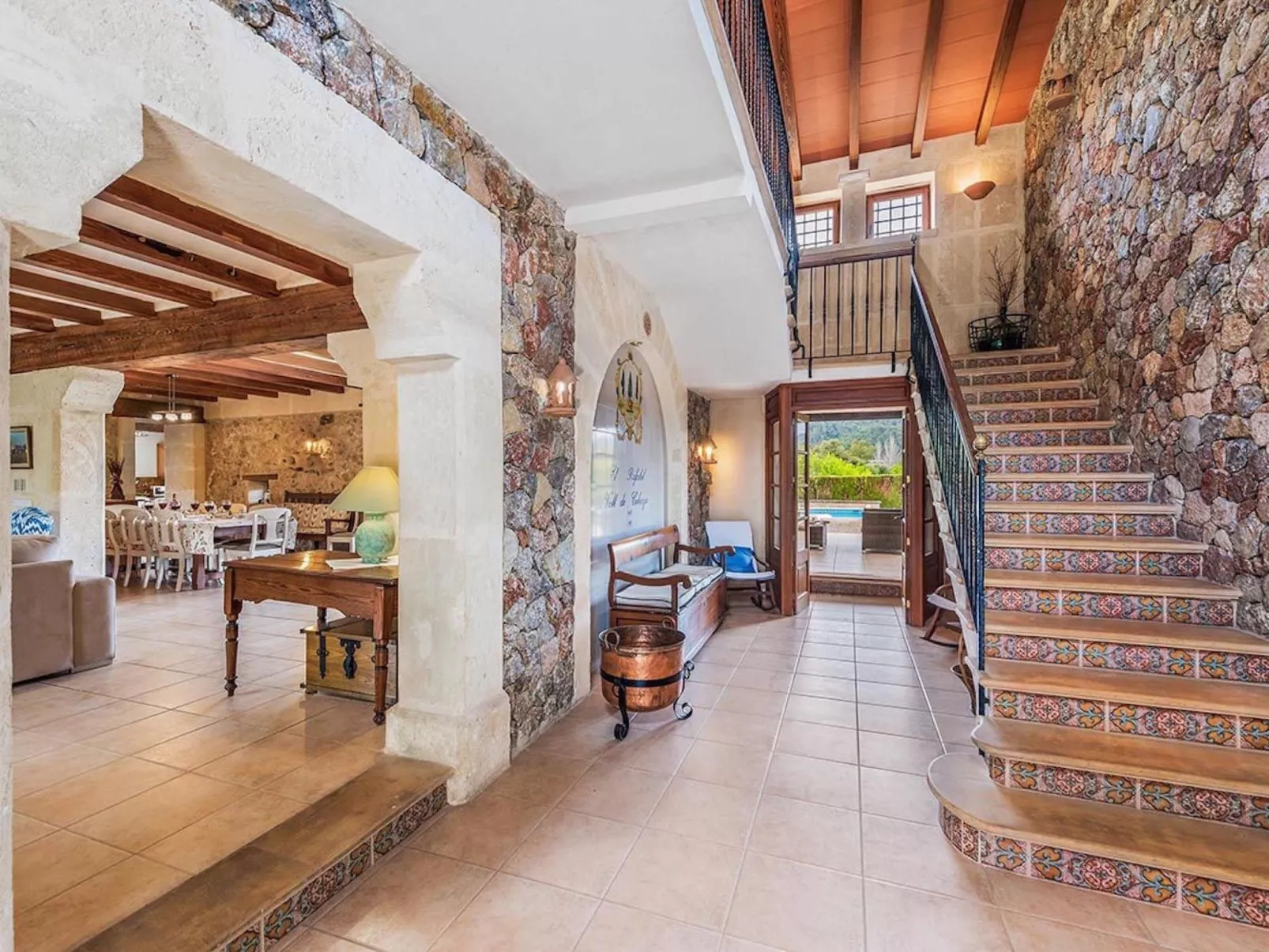 Ferienvilla "Rafalet - Binnen