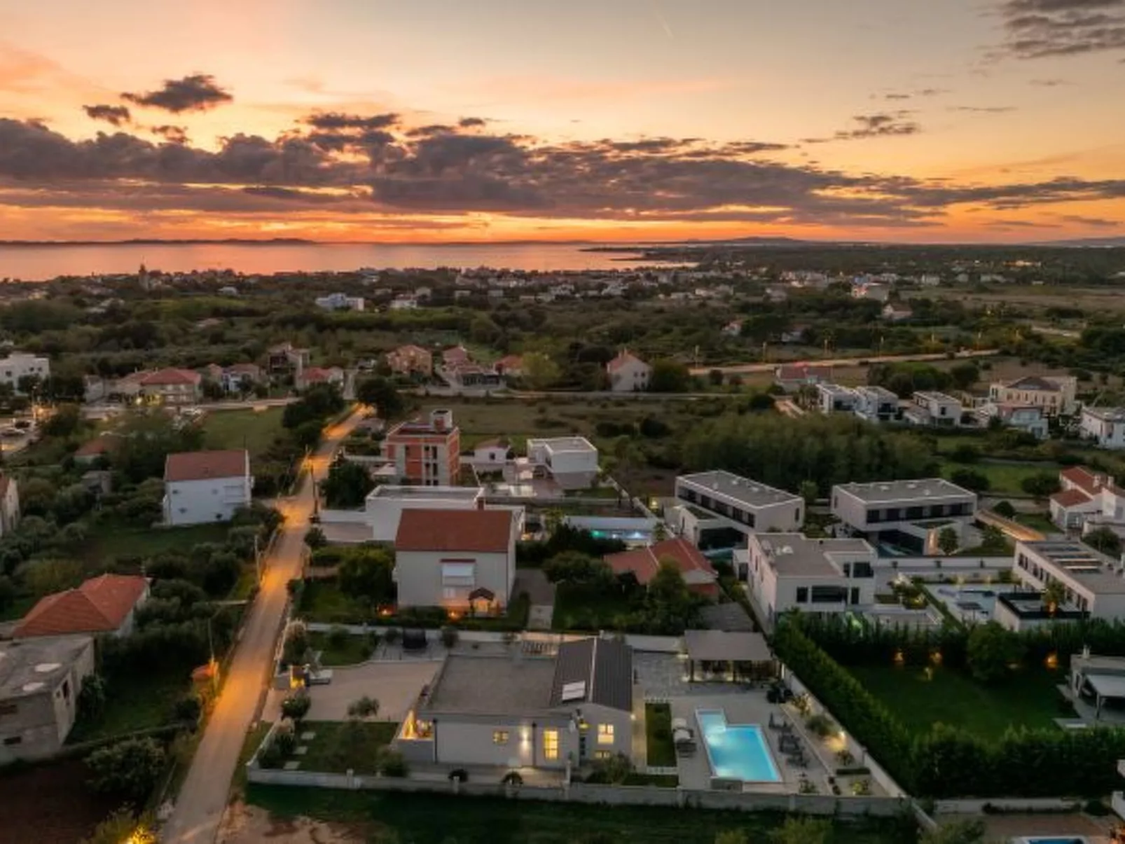 Villa Miranda with pool - Image-tags.info