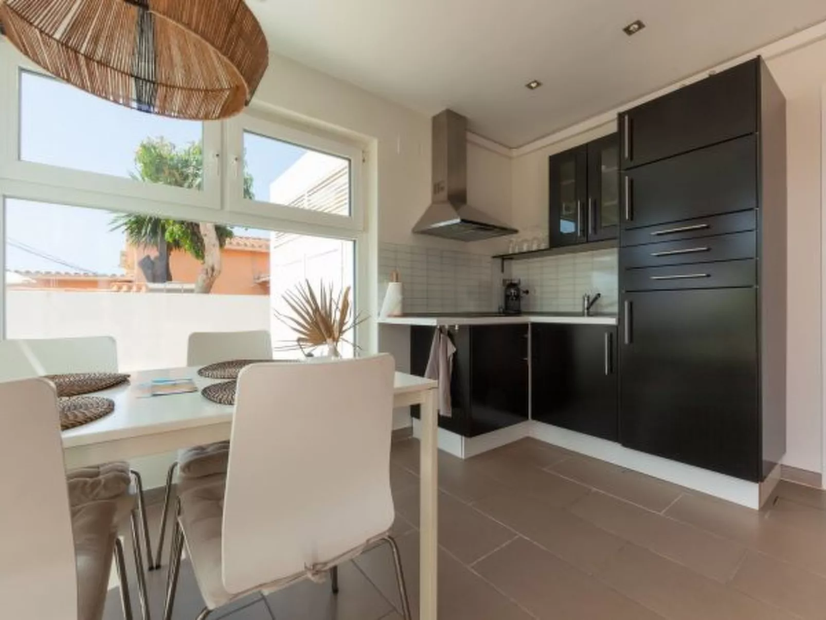 Villa Madrugada, beachside villa in Costabella - Image-tags.info