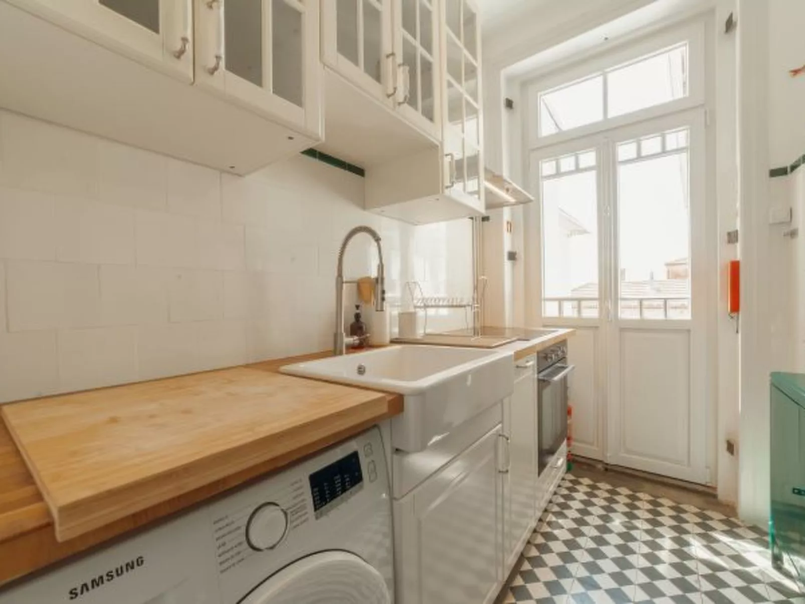 DOWNTOWN RETRO BOLHAO by VACATIONY - Binnen