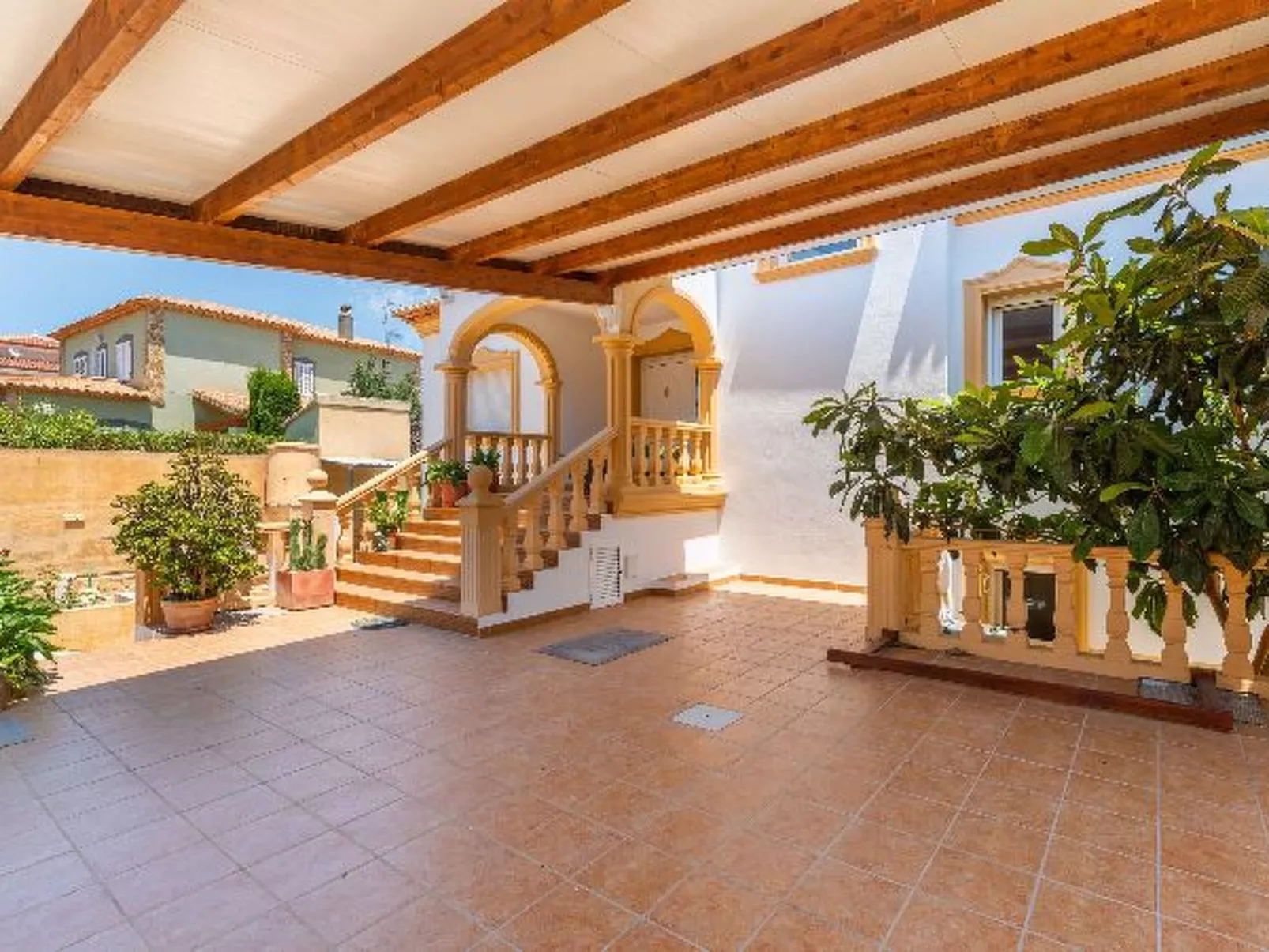 Villa Serena - PlusHolidays - Image-tags.info