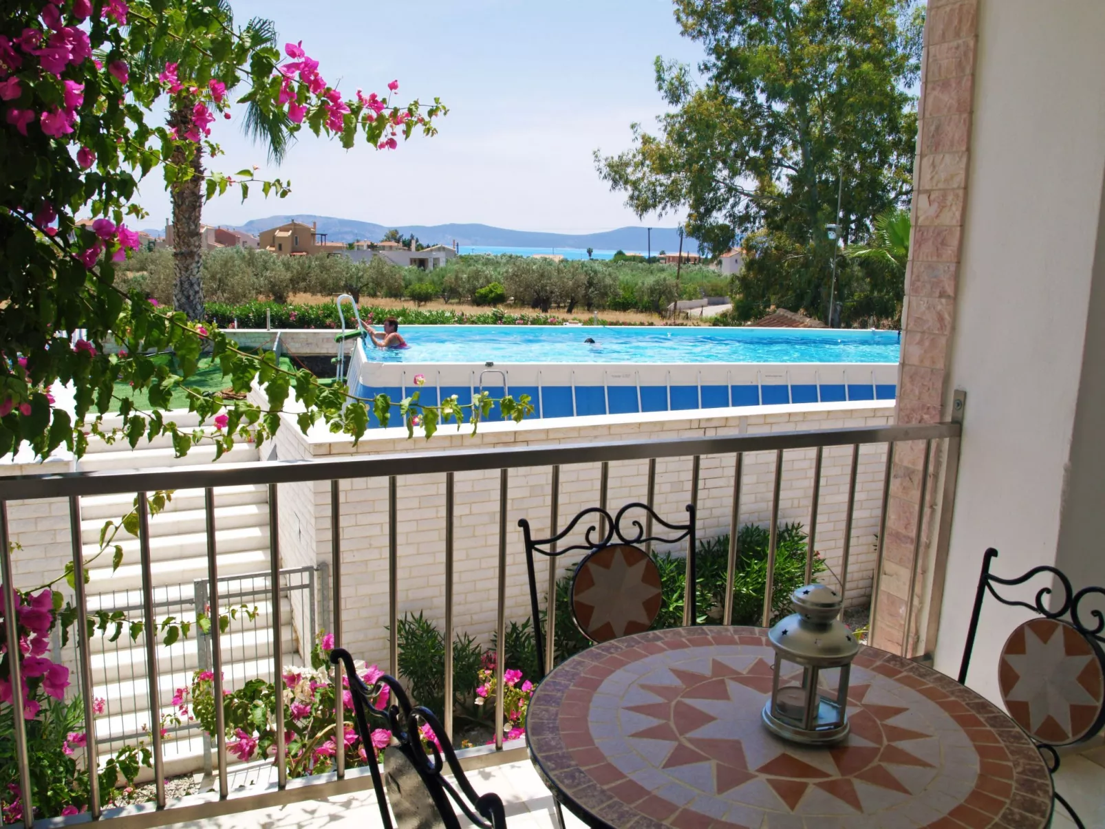 In Ermioni mit Garten, gemeinschaftlichem Pool und Terrasse - Buiten