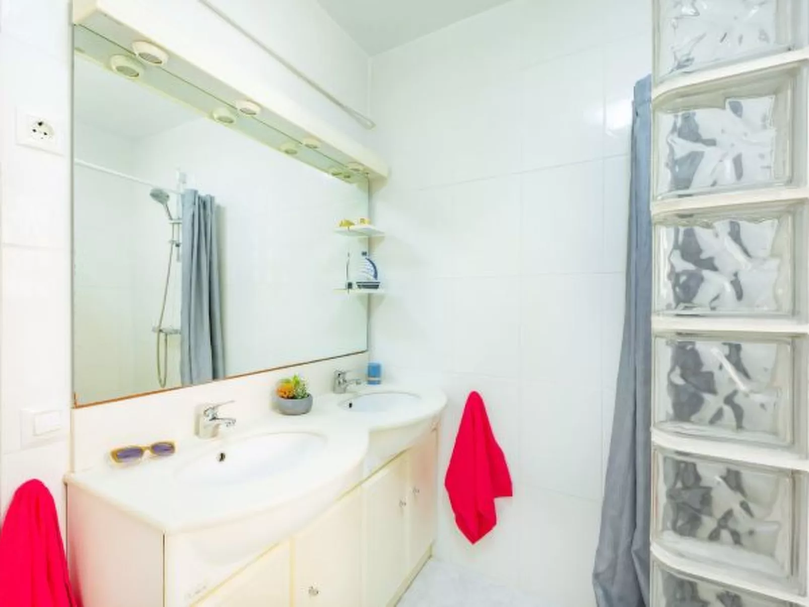 Villa Alicia - Plus - Image-tags.info