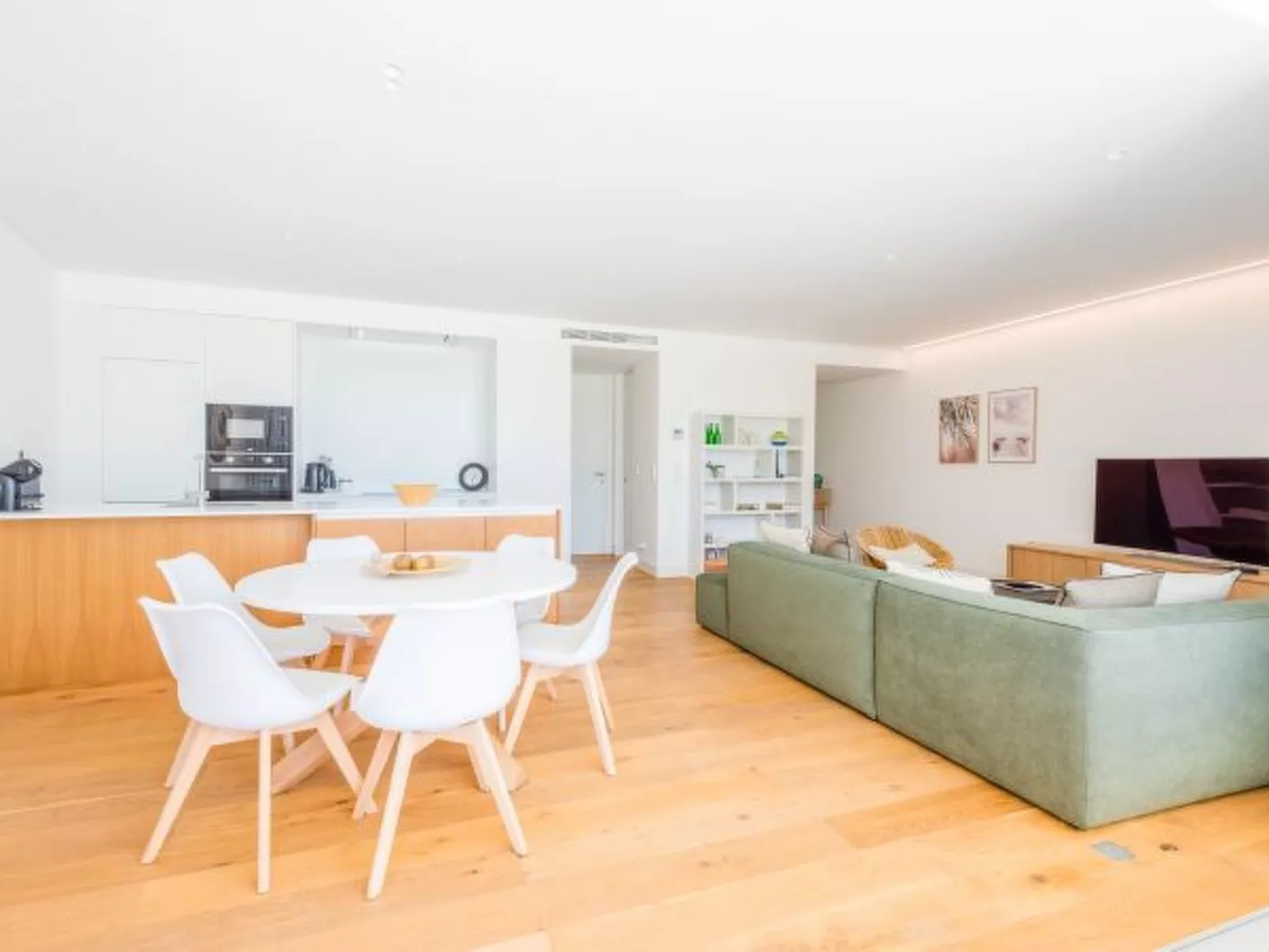 Lakes 24 at Praia da Falesia Vilamoura - Binnen