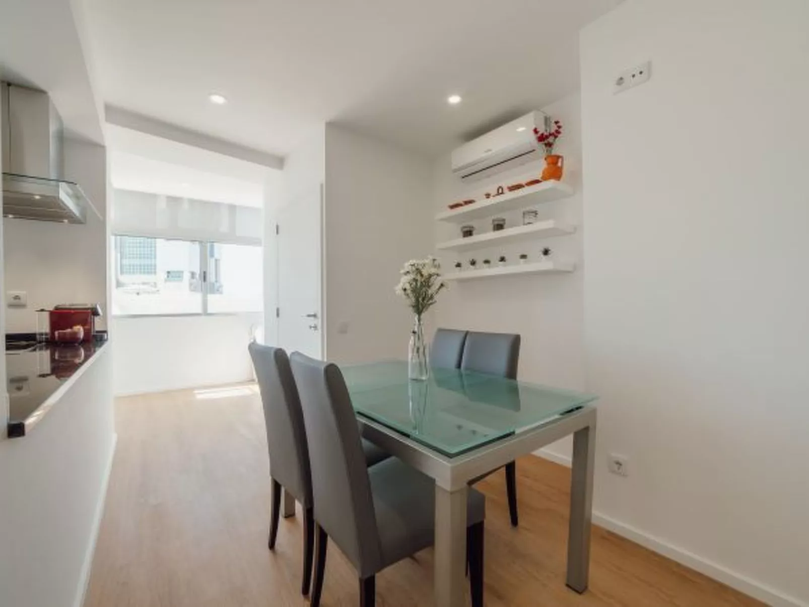 GRAND APARTMENT MERCADO BOM SUCESSO by VACATIONY - Binnen