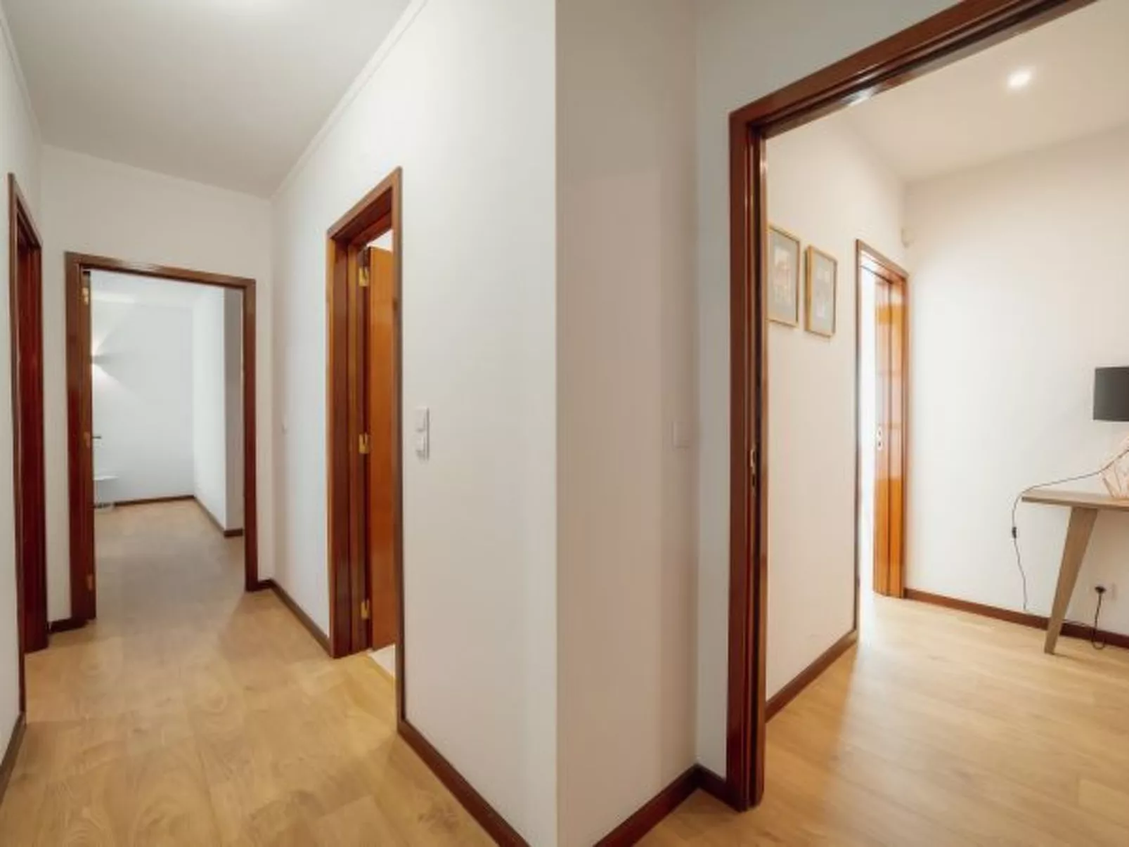 CITY CENTER GRAND SEA VIEW TERRACE by VACATIONY - Binnen