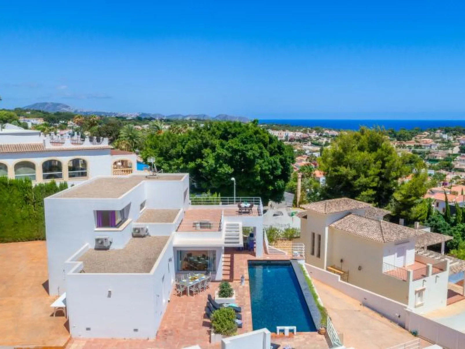 Villa Moderna - PlusHolidays - Image-tags.info