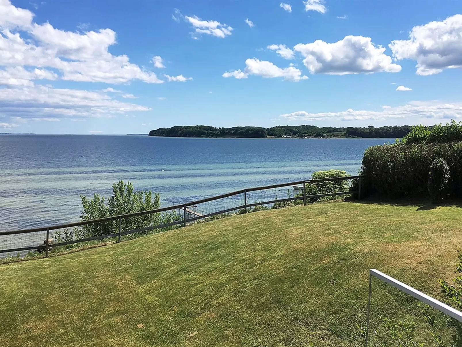 "Reinhard" - 50m from the sea - Buiten