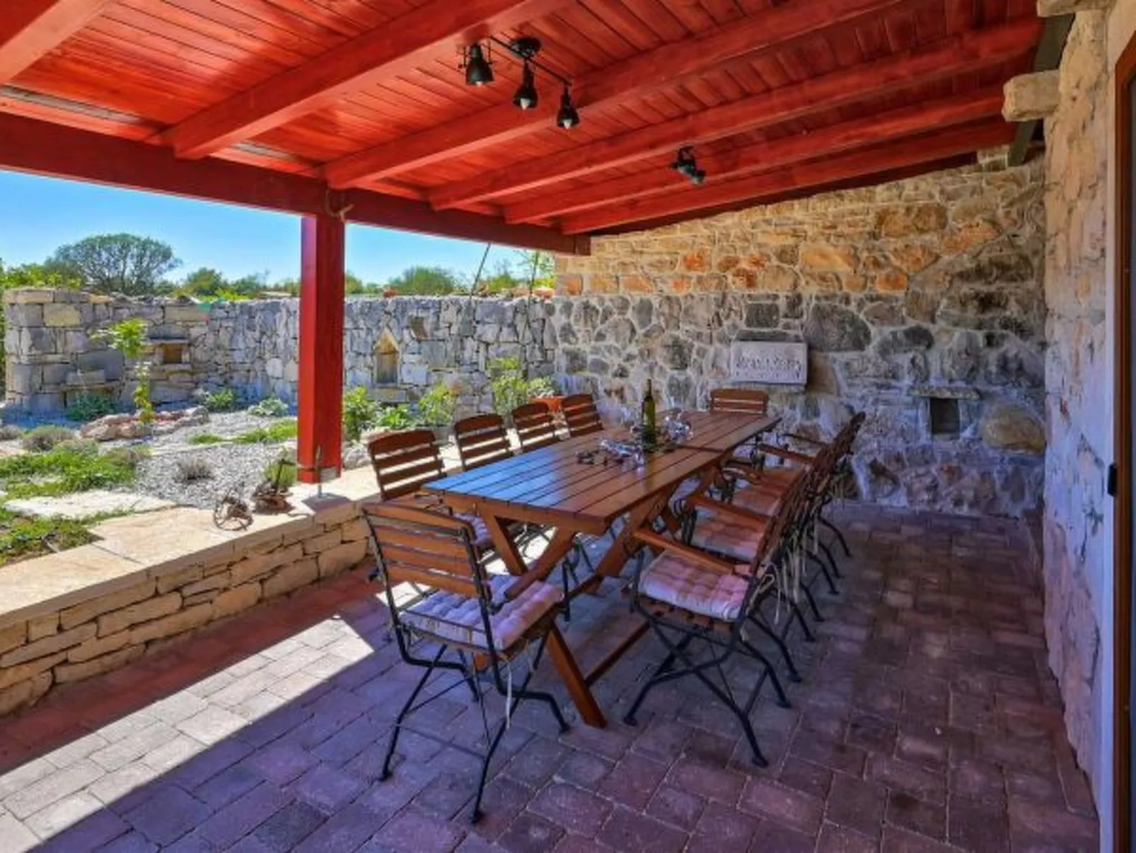 Villa Jacassa with heated pool and jacuzzi - Image-tags.info