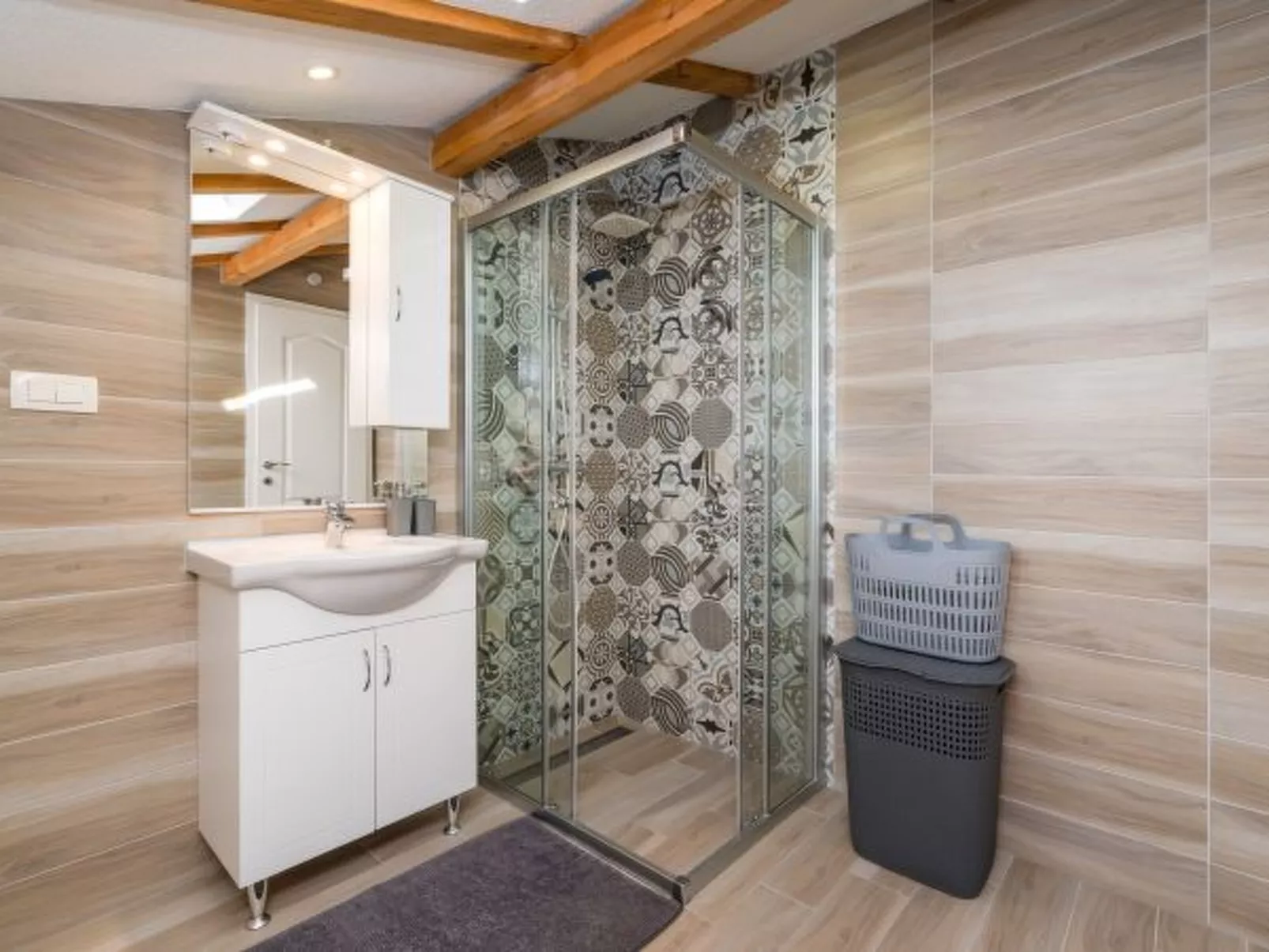 Villa Miandri with heated pool - Image-tags.info