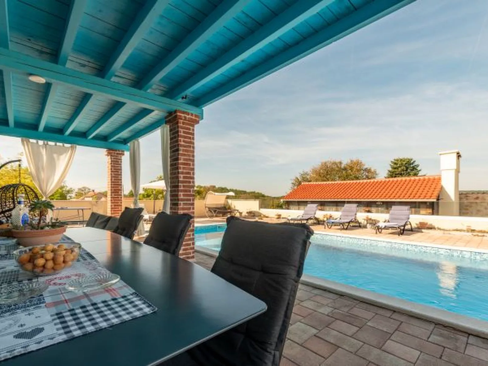 Villa Jurenda with heated pool - Image-tags.info