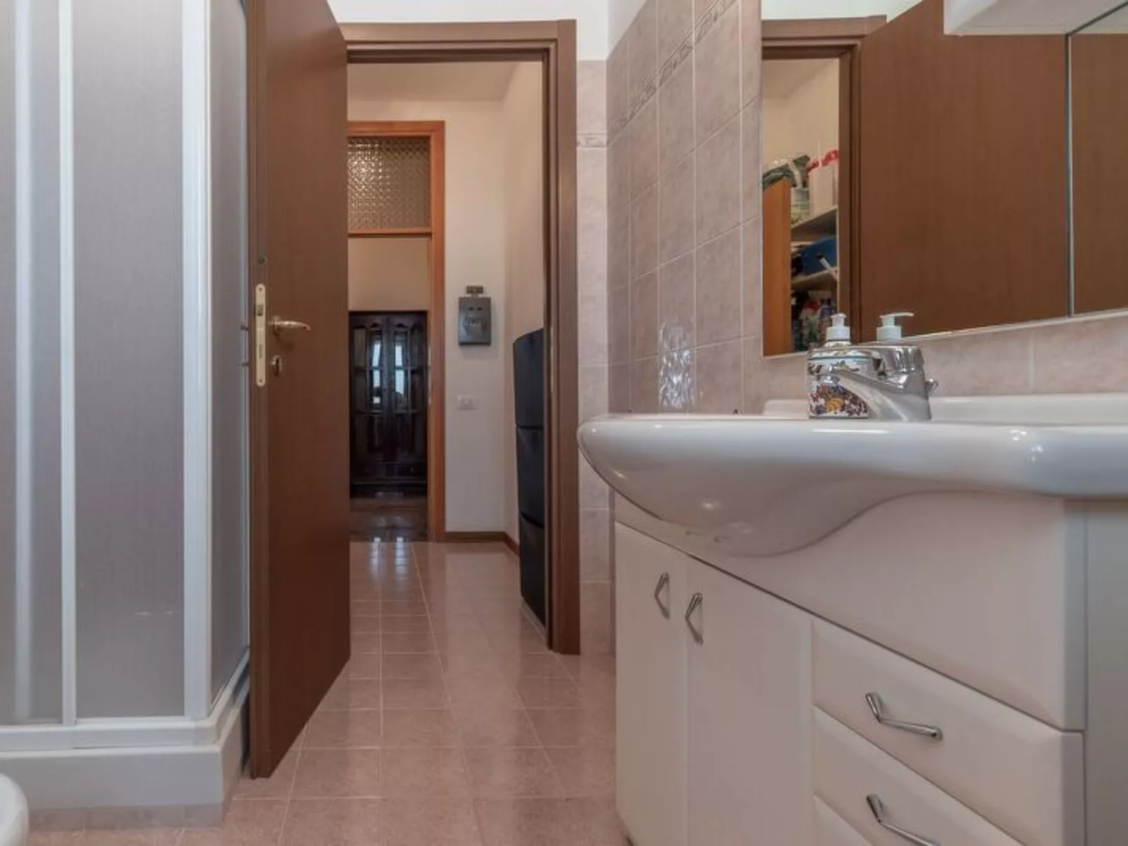 Sunrise Hill Holiday Home - Binnen