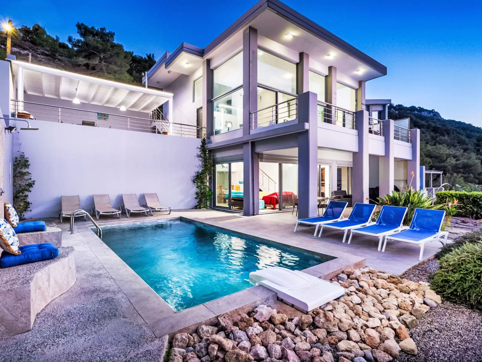 Villa Articiano mit Whirlpool und herrlicher Aussicht - Buiten