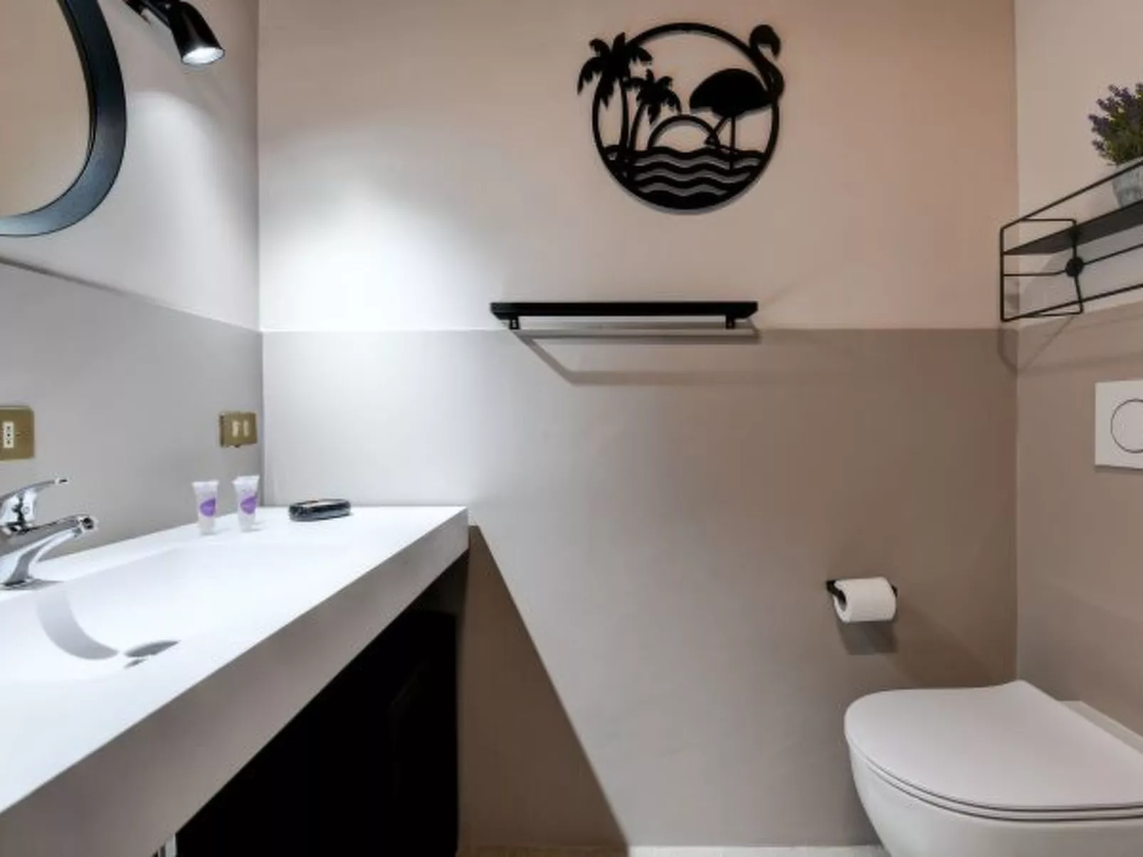 Desenzanoloft Swarovski & Pool - Image-tags.info