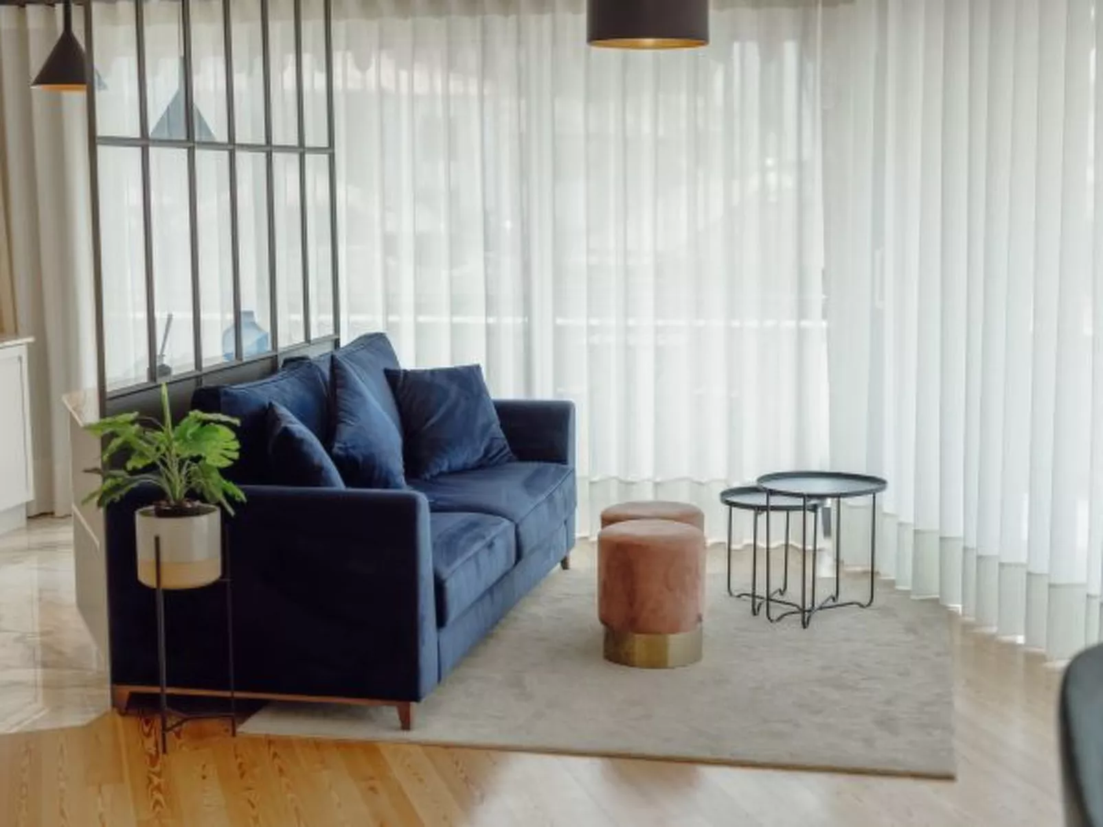 DOWNTOWN PENTHOUSE with RIVER VIEW by VACATIONY - Binnen