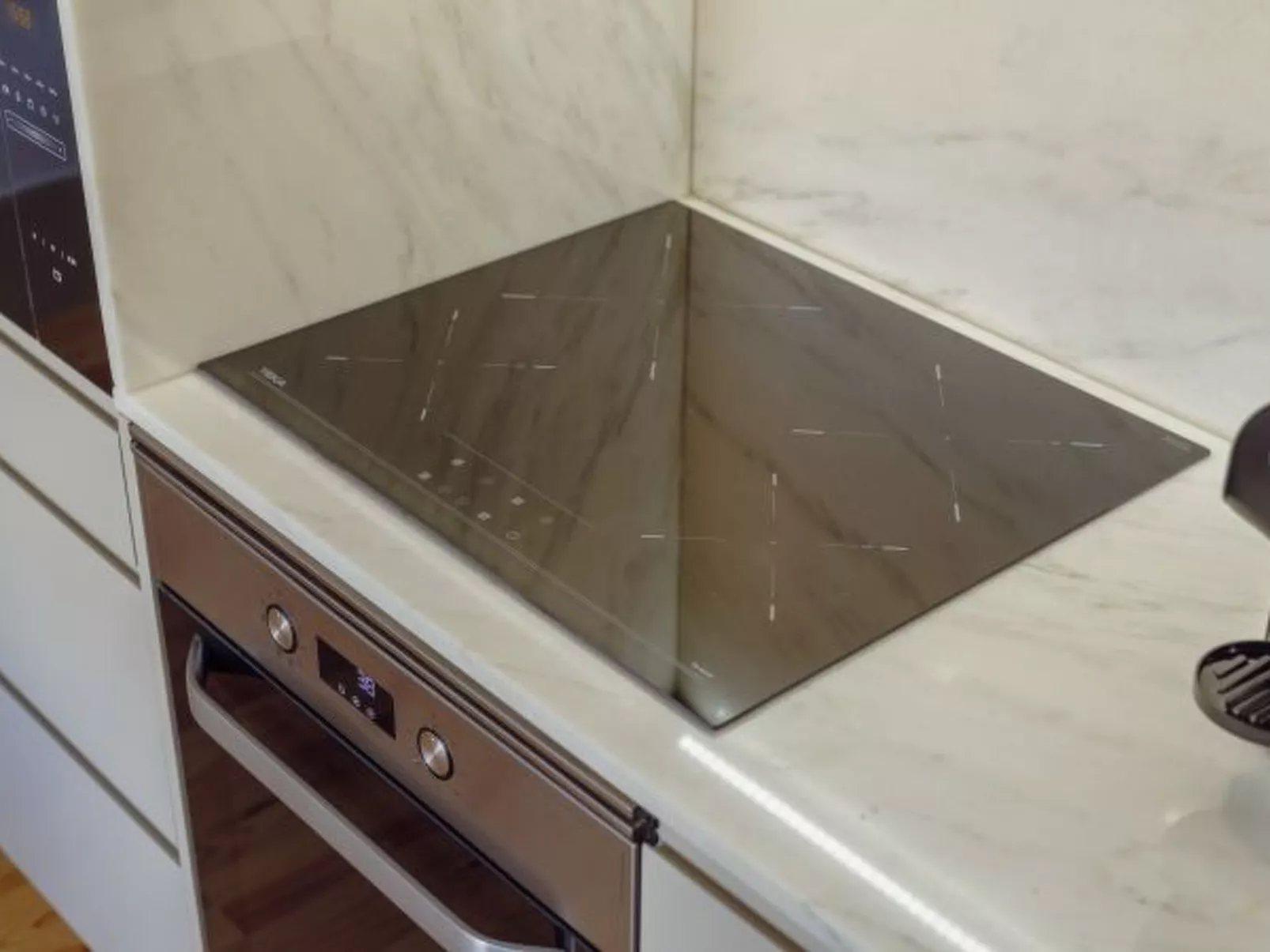 LEGACY OPORTO PREMIUM APARTMENT B by VACATIONY - Binnen