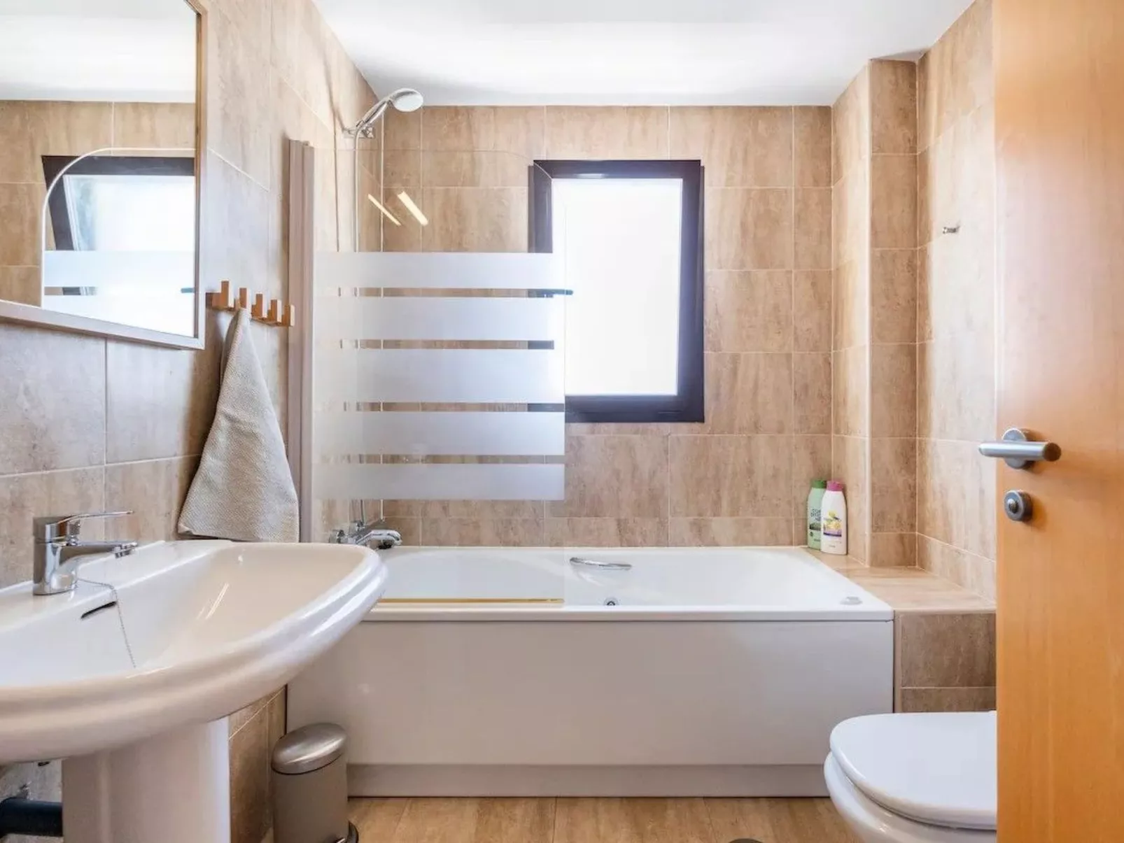 "Casa Valle Niza" mit Pool - Binnen