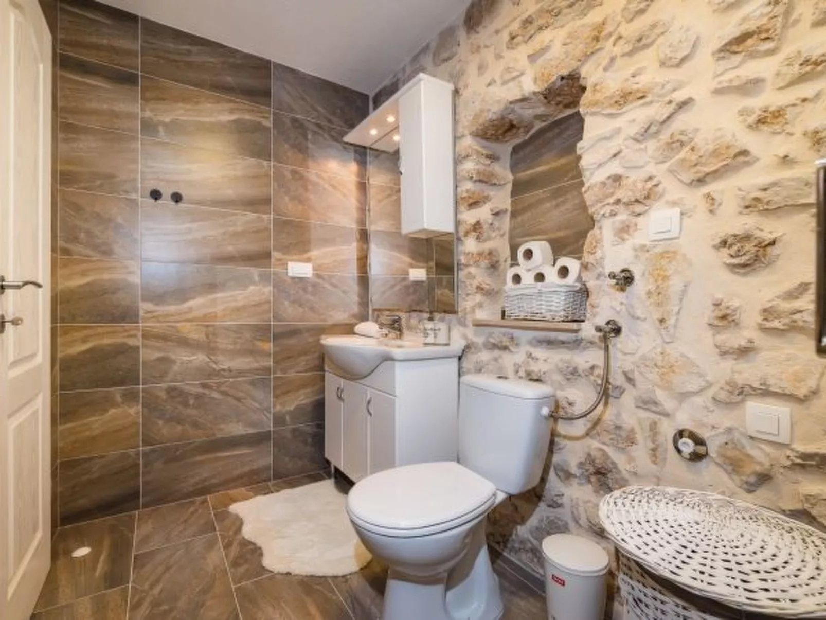 Villa Miandri with heated pool - Image-tags.info