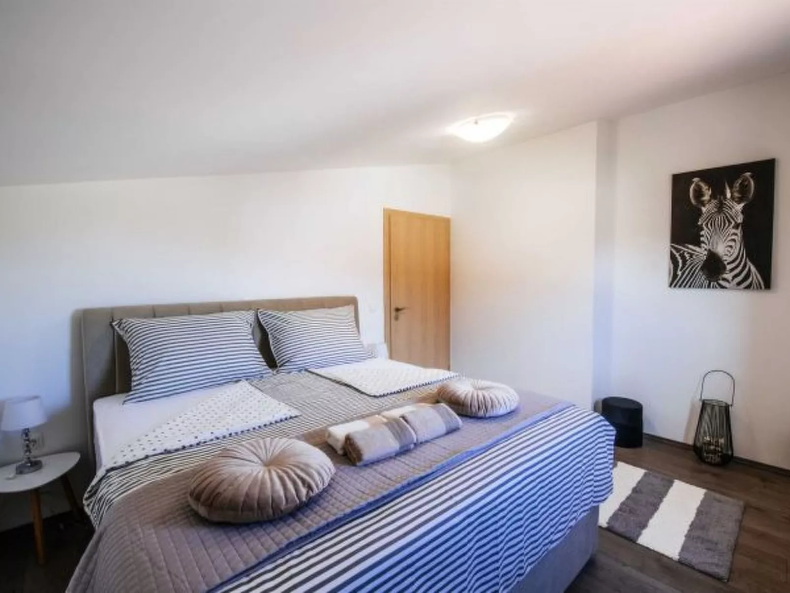 Villa Enna with heated pool - Image-tags.info