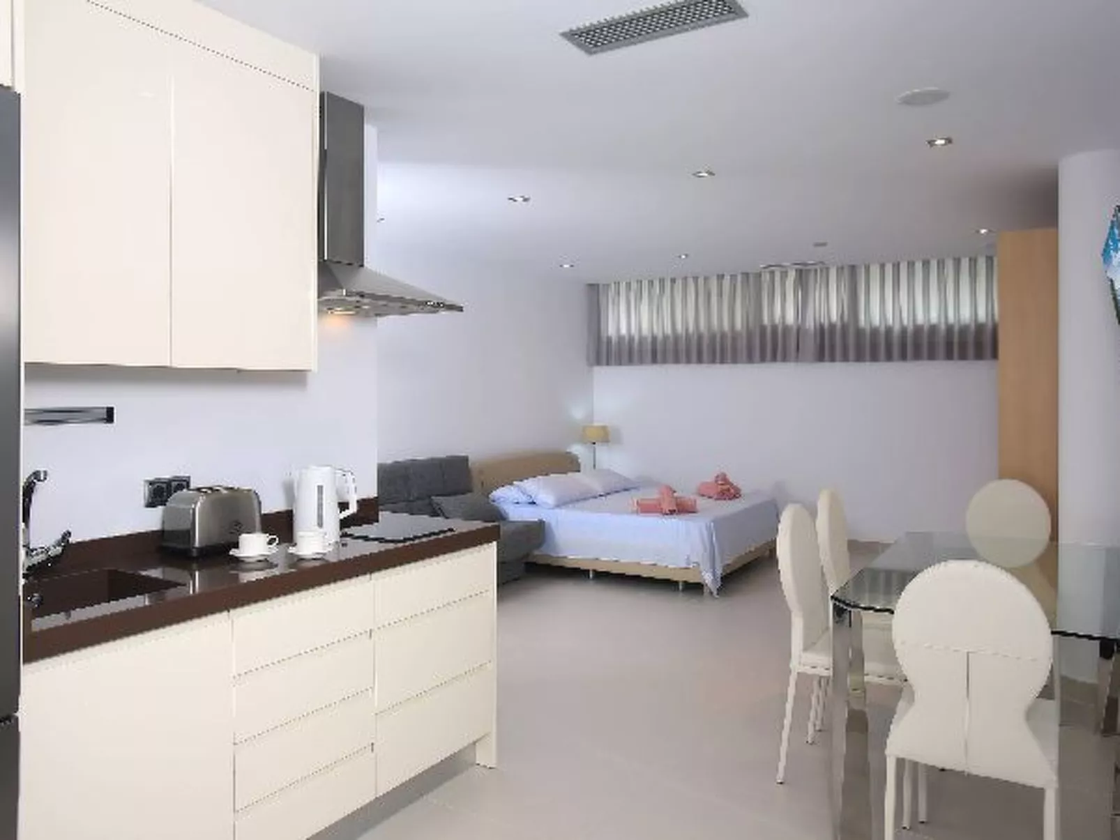 Villa Campomanes - PlusHolidays - Image-tags.info