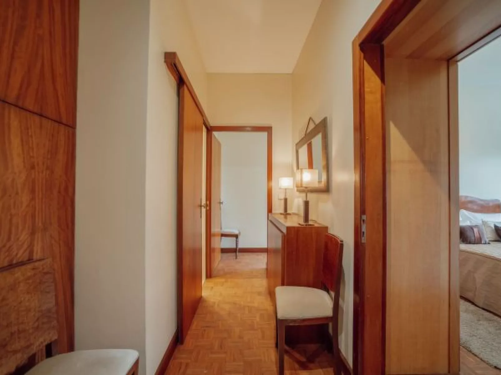 GRAND BOTANIC GARDEN APARTMENT by VACATIONY - Binnen