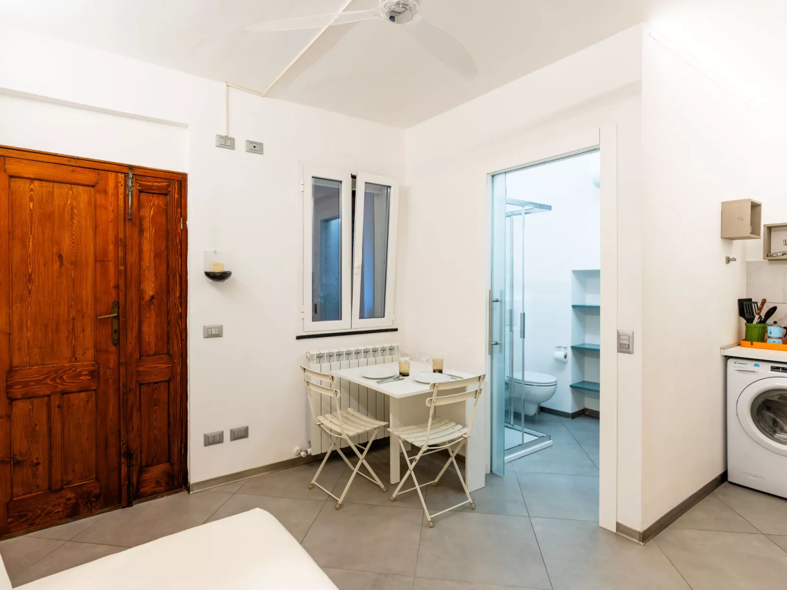 Terrazza con glicine - Binnen