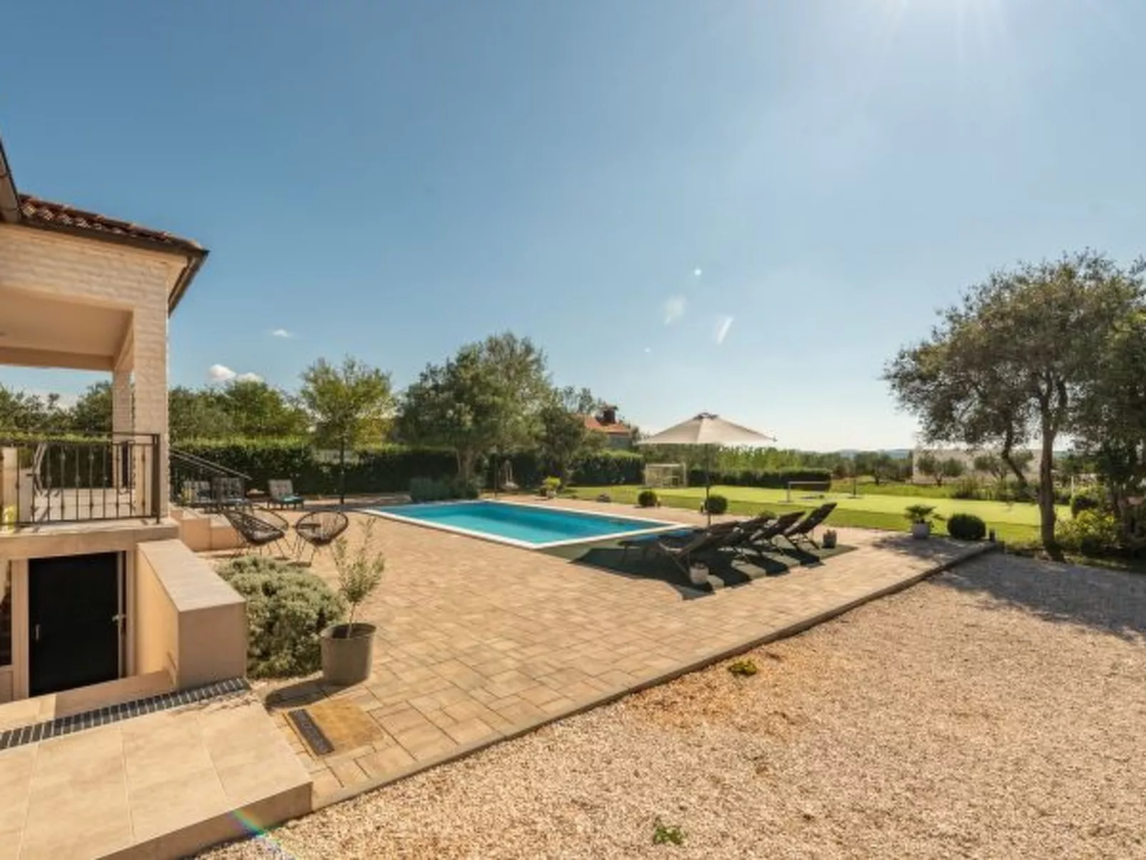 Casa Kamber with pool - Image-tags.info