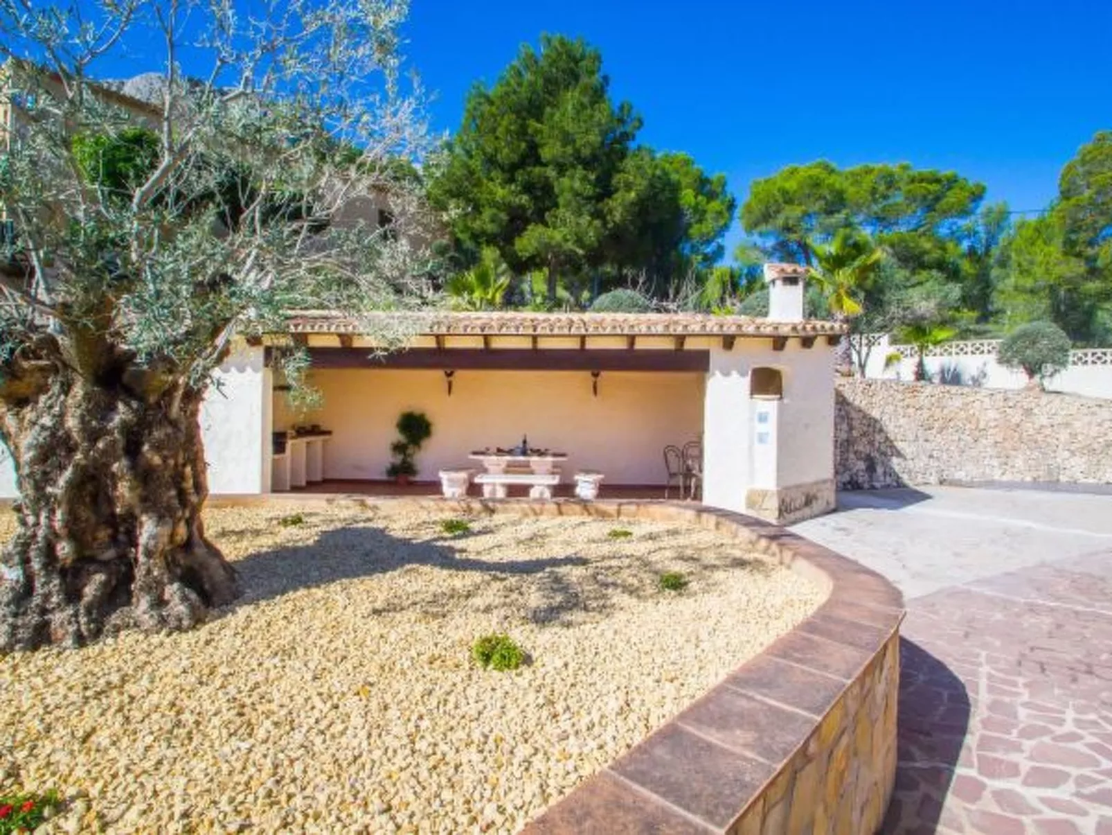 Villa Moskoa - PlusHolidays - Image-tags.info