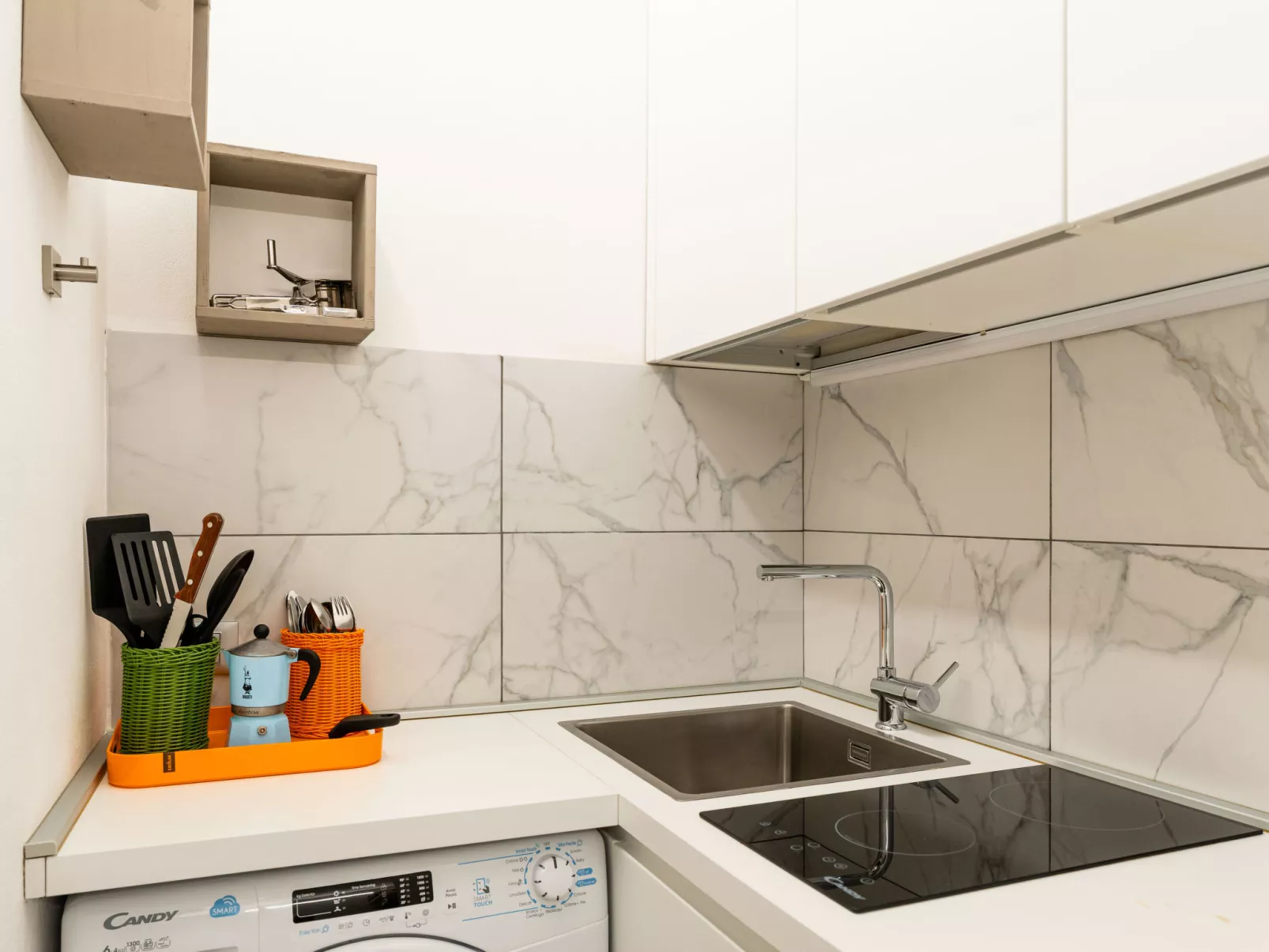 Terrazza con glicine - Binnen