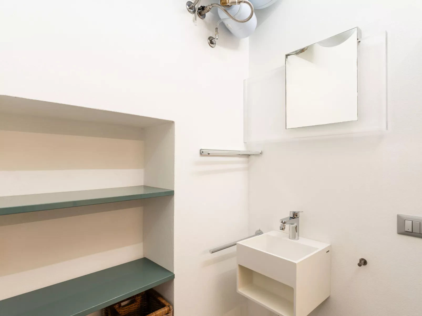 Terrazza con glicine - Binnen