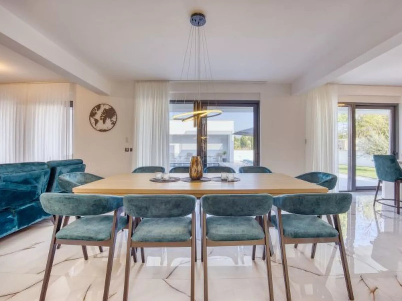 Villa Elena with two pools and spa - Image-tags.info