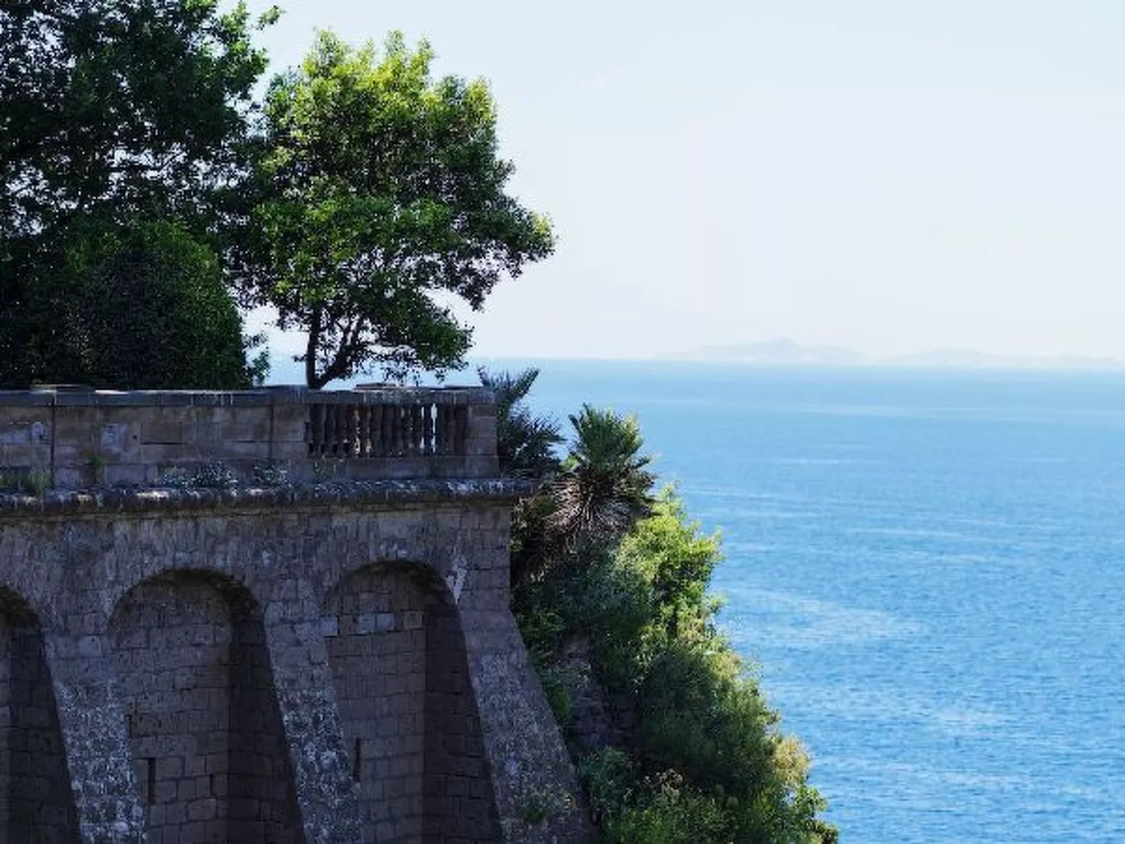 Il terrazzino di Villa Preziosa al Pizzo - Image-tags.info