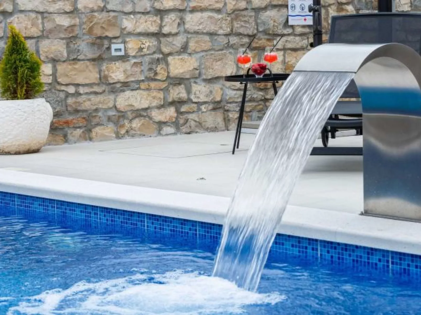 Villa Didovi snovi with pool - Image-tags.info