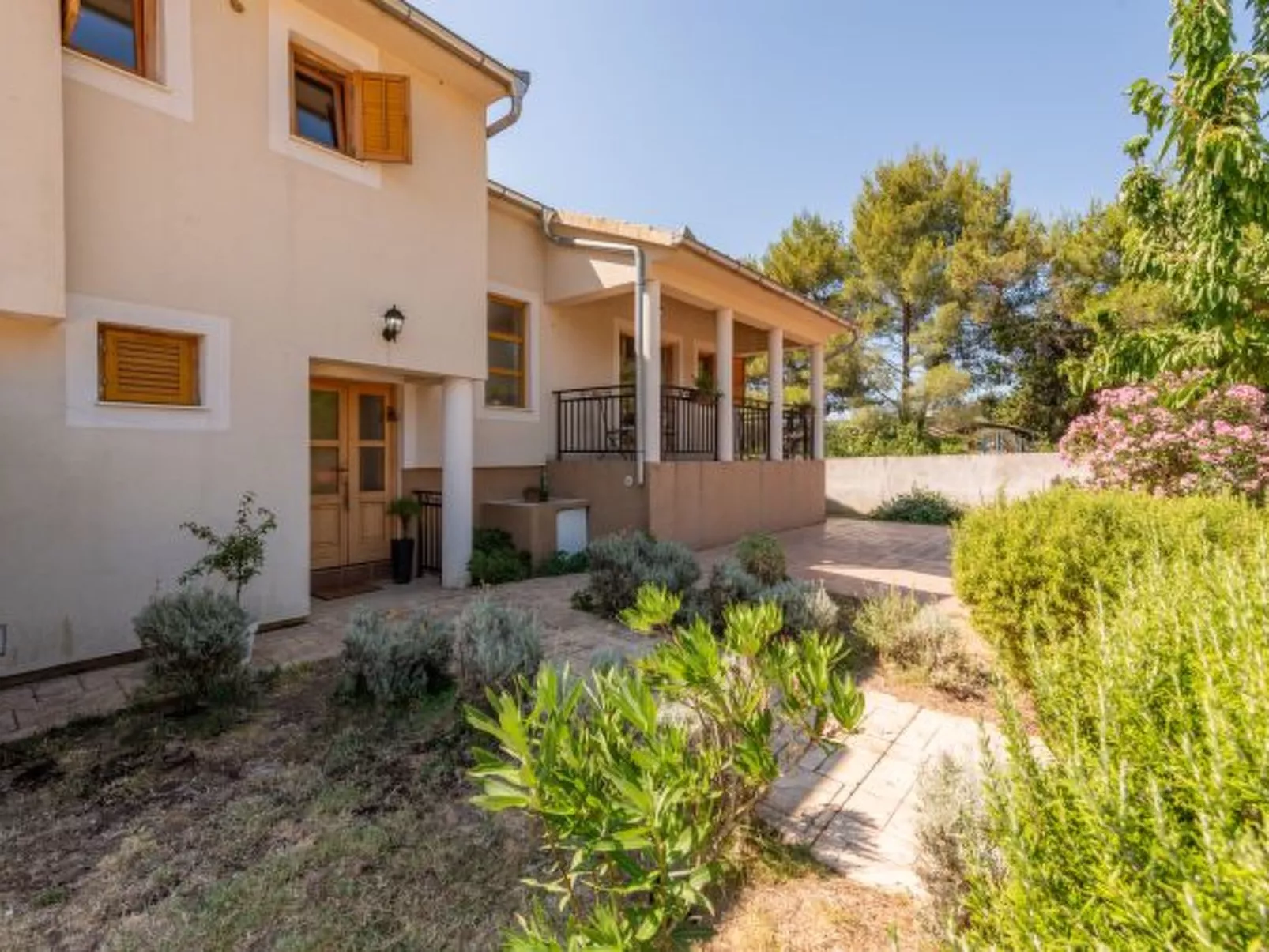 Holiday house Tina with jacuzzi and pool - Image-tags.info