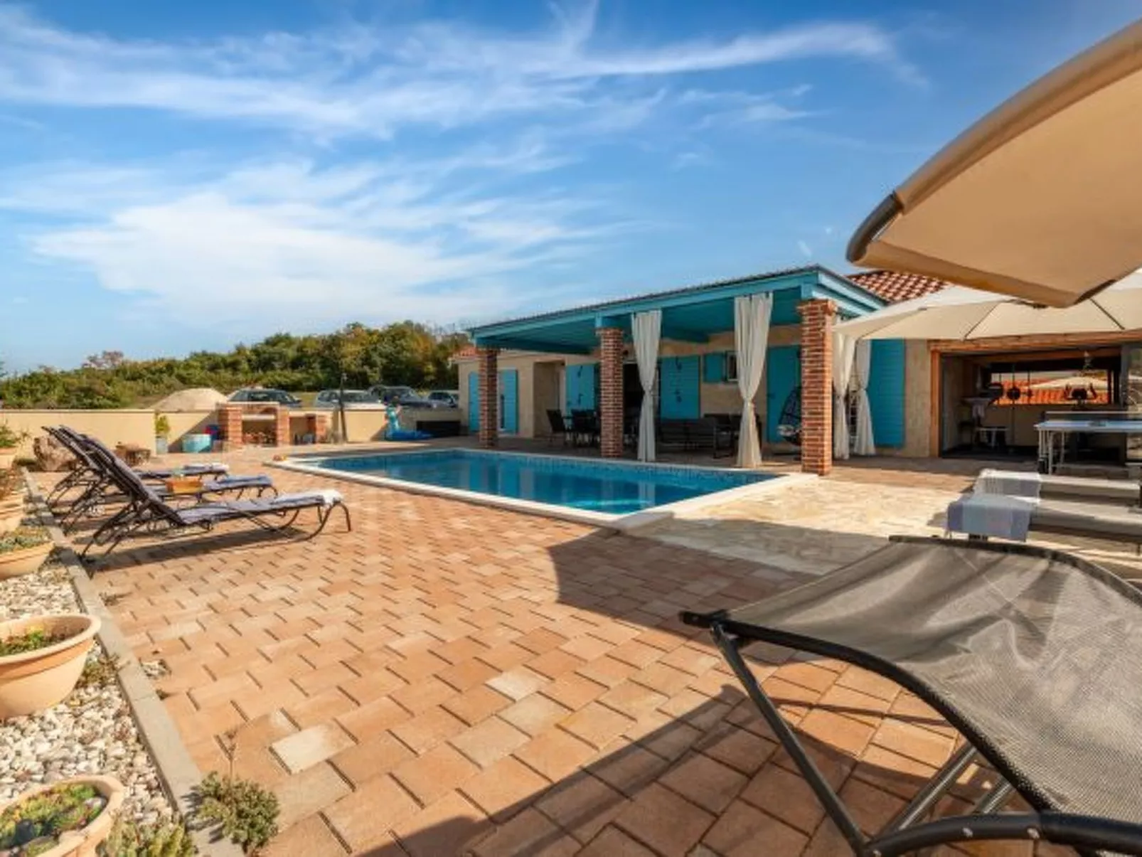 Villa Jurenda with heated pool - Image-tags.info