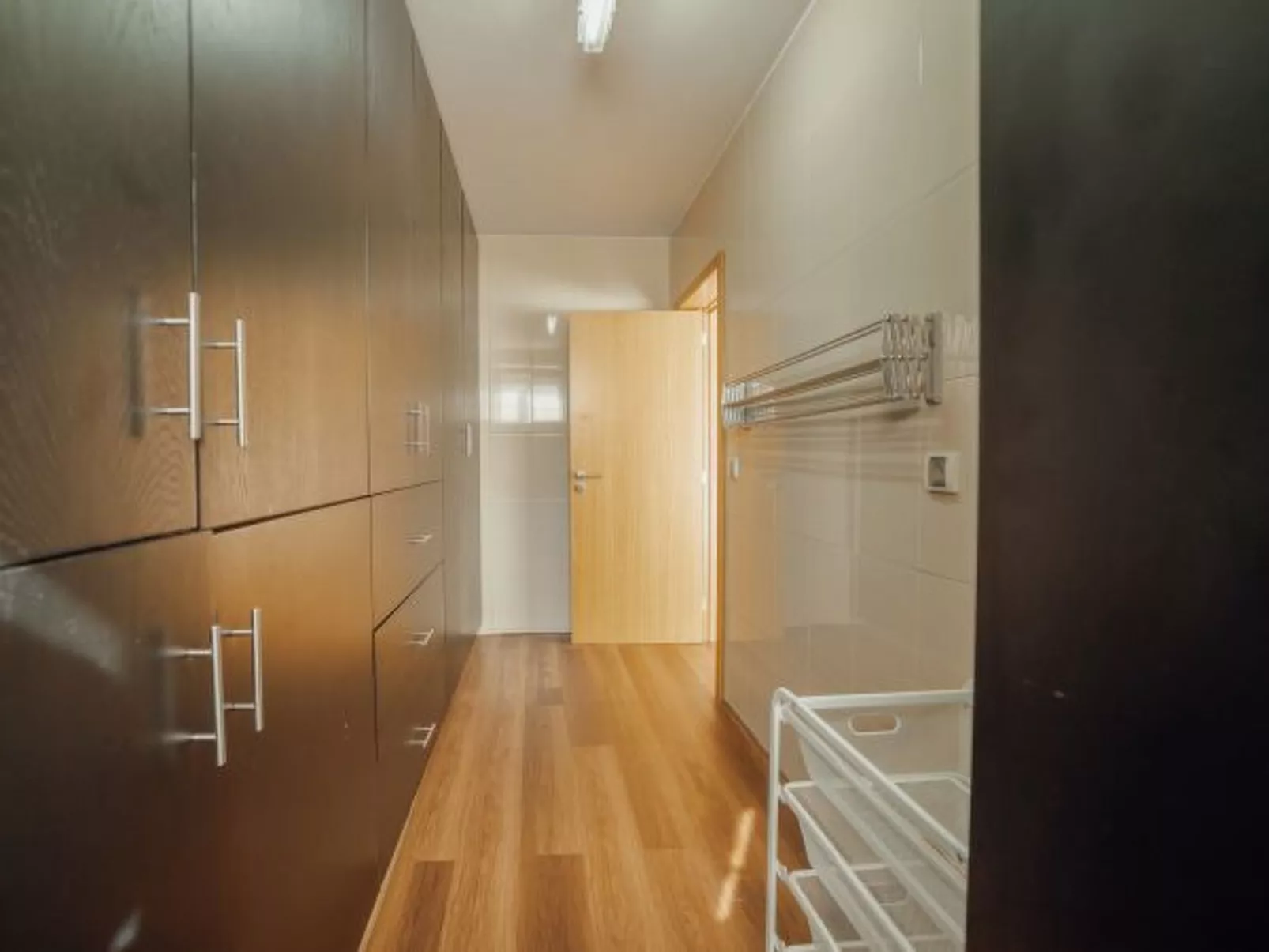 POOL & CINEMA VILLA by VACATIONY - Binnen