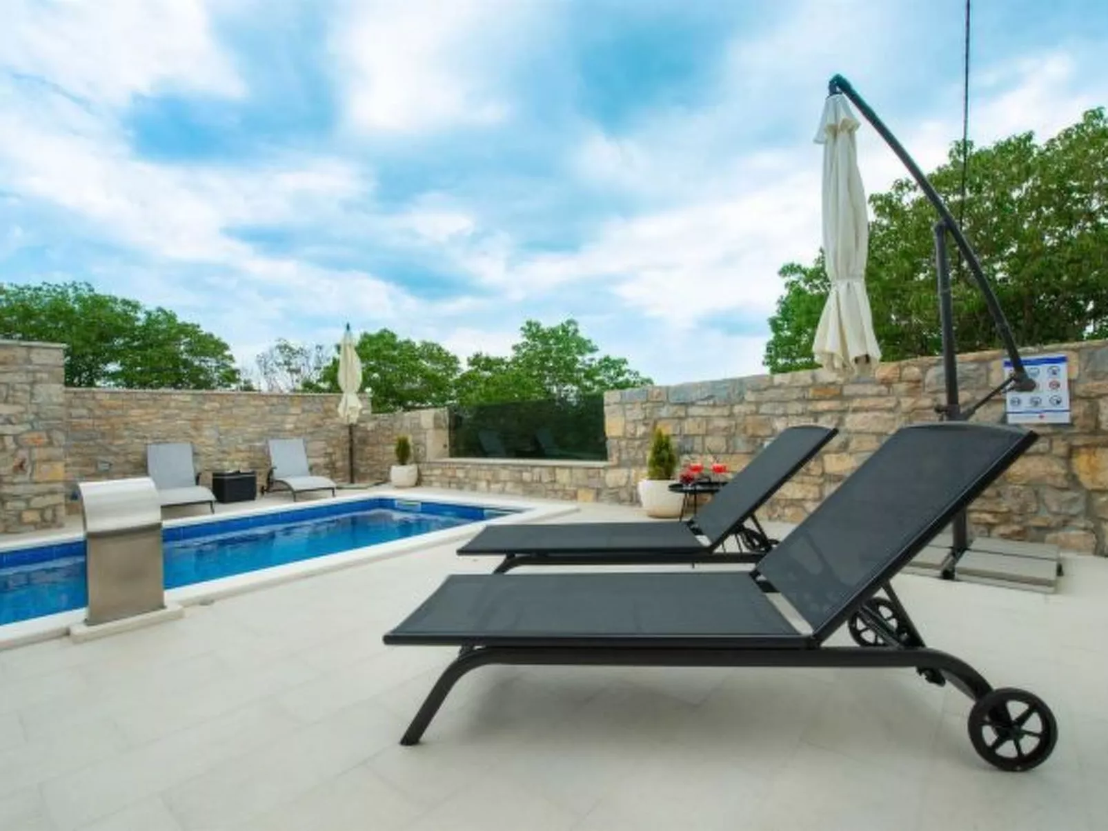 Villa Didovi snovi with pool - Image-tags.info