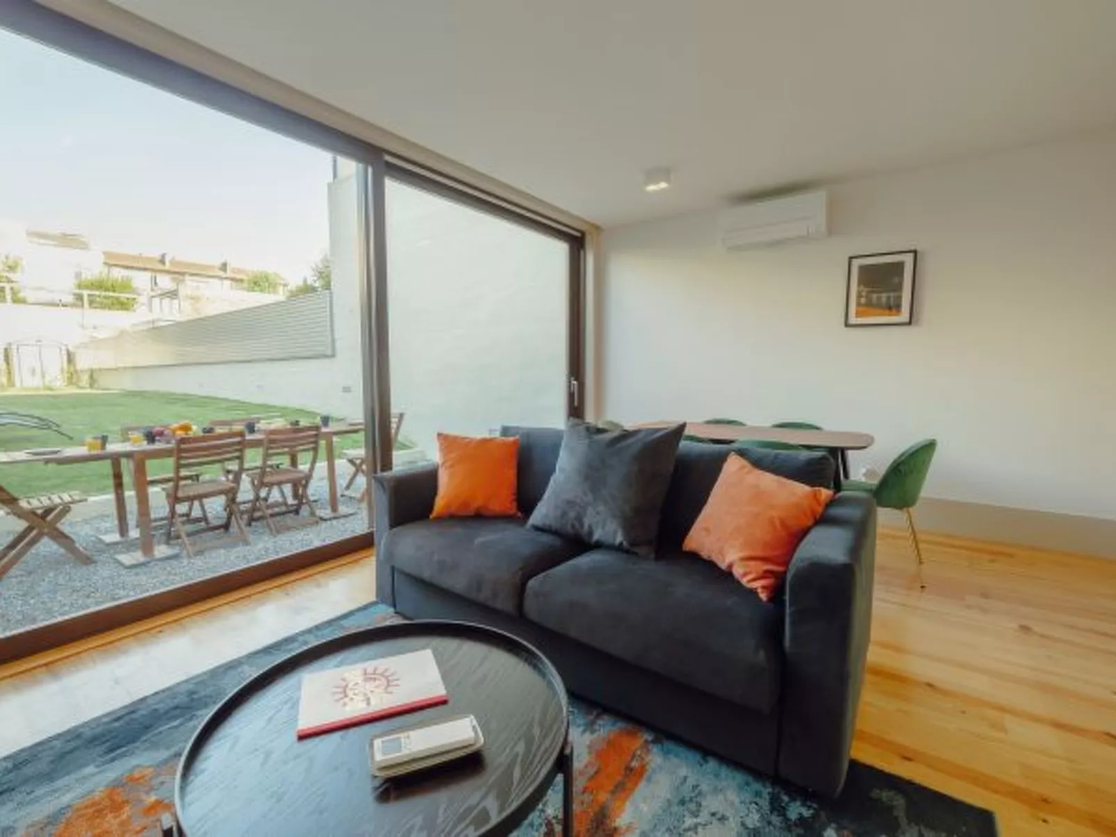 LEGACY OPORTO PREMIUM APARTMENT B by VACATIONY - Binnen