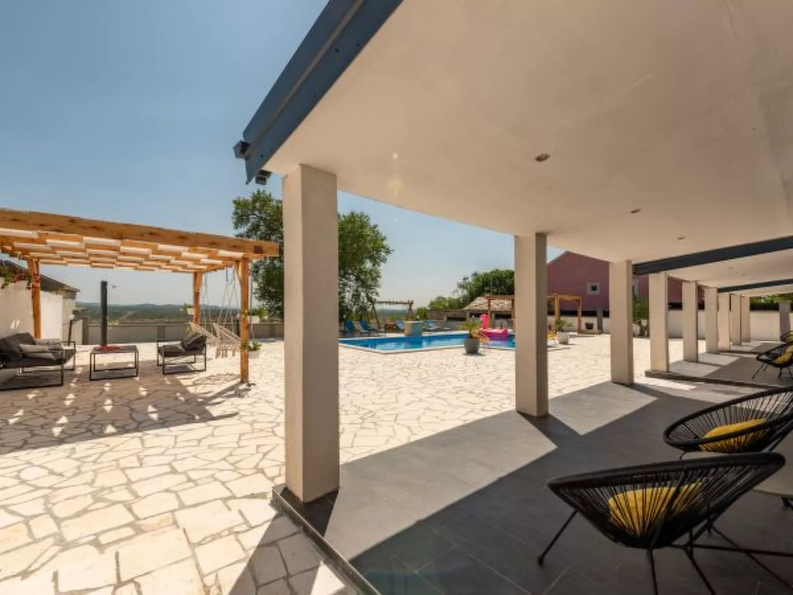 Unique Villa V with pool - Image-tags.info