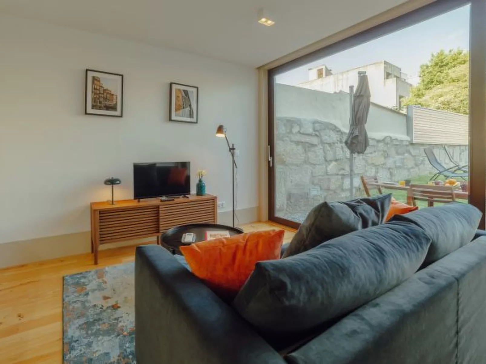 LEGACY OPORTO PREMIUM APARTMENT B by VACATIONY - Binnen