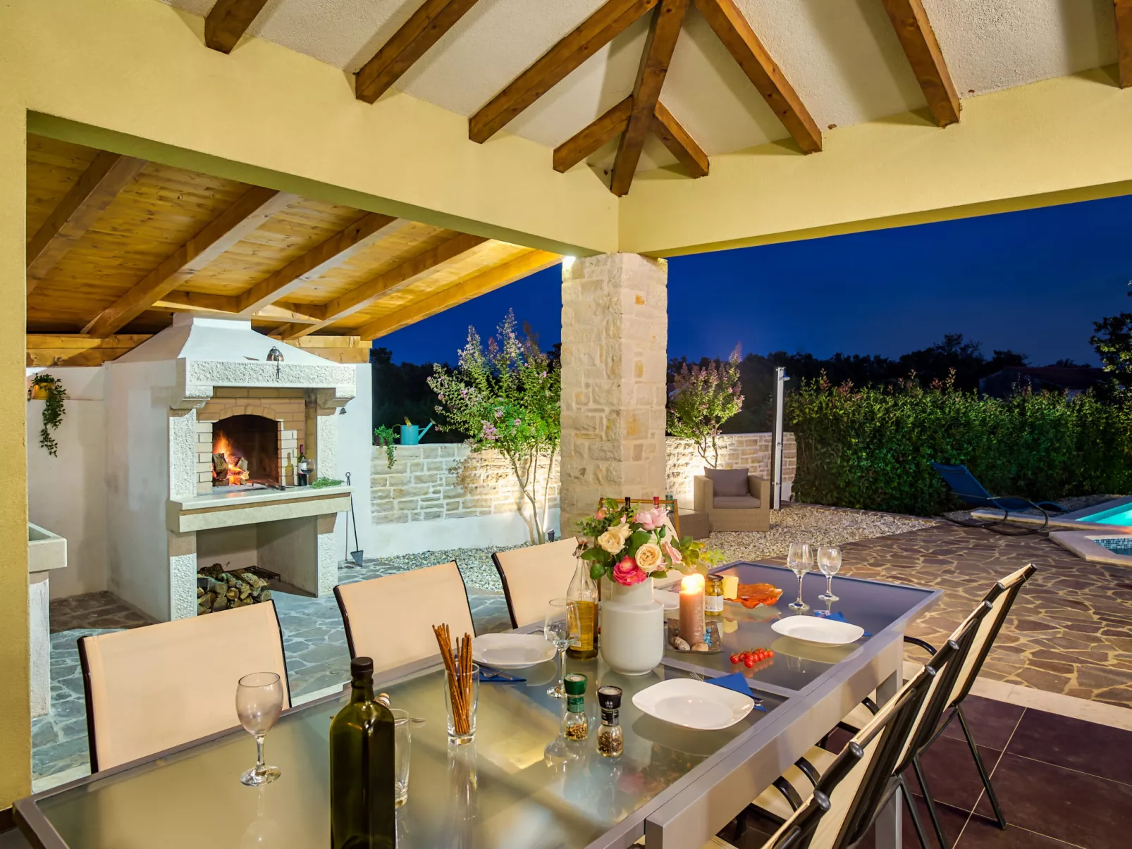 Villa 1519 - Image-tags.info