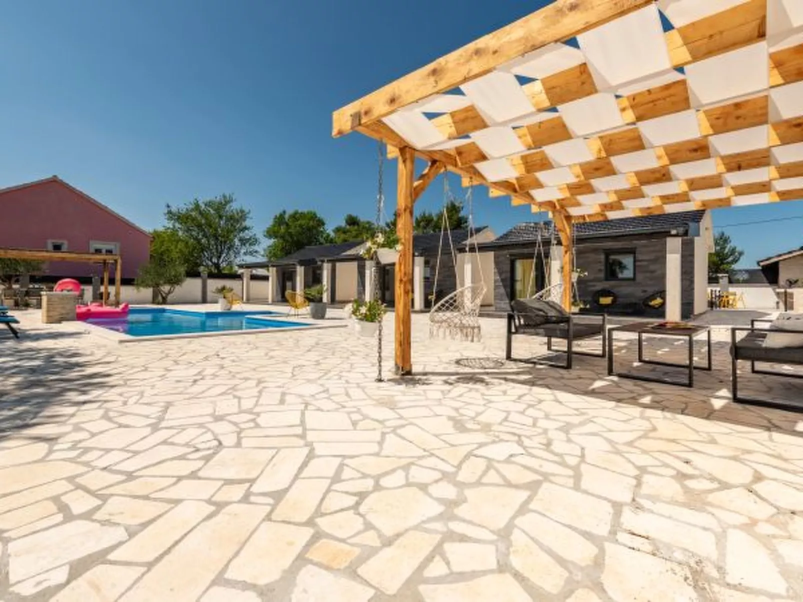 Unique Villa V with pool - Image-tags.info