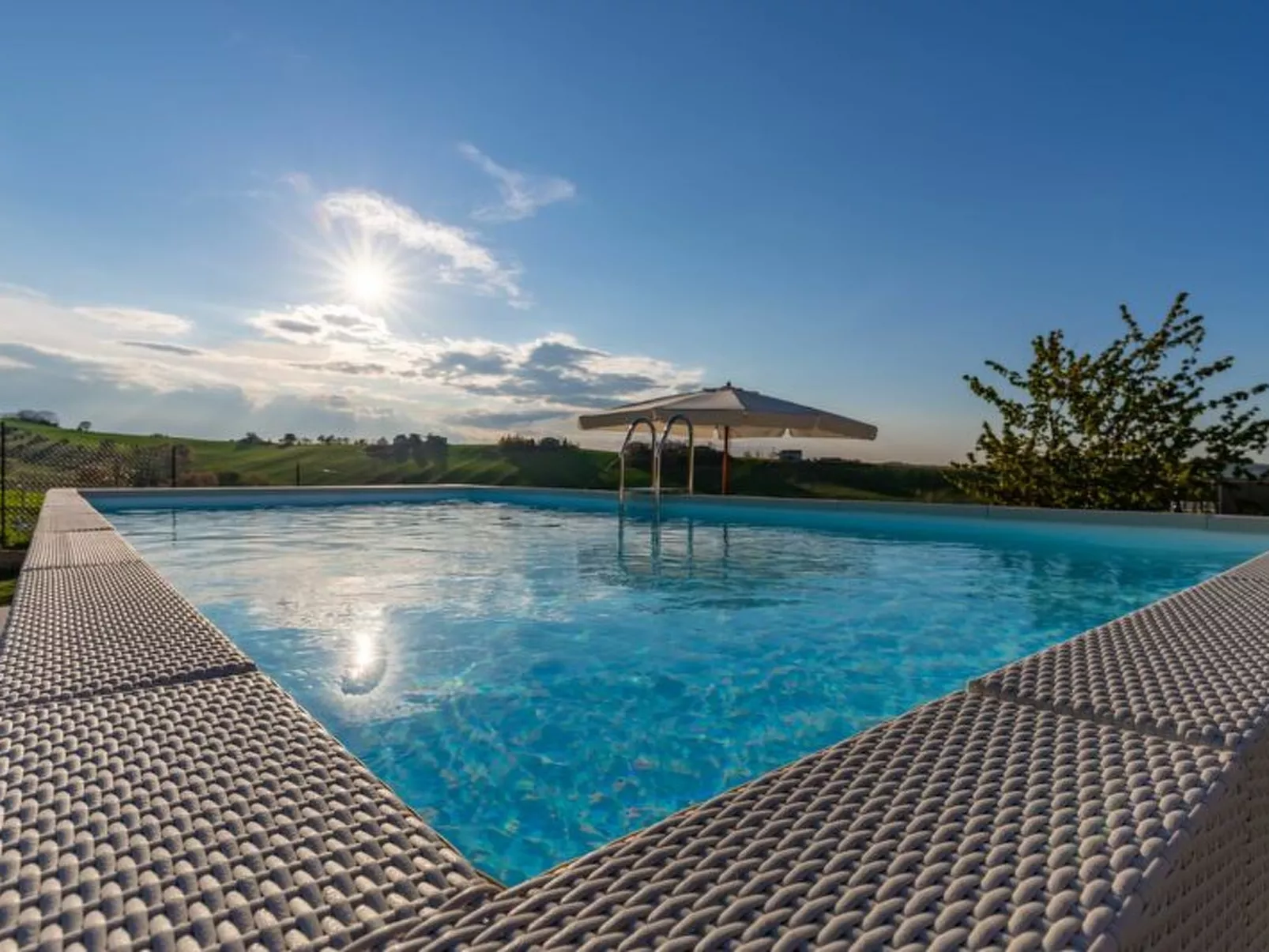 Villa Clair - Buiten