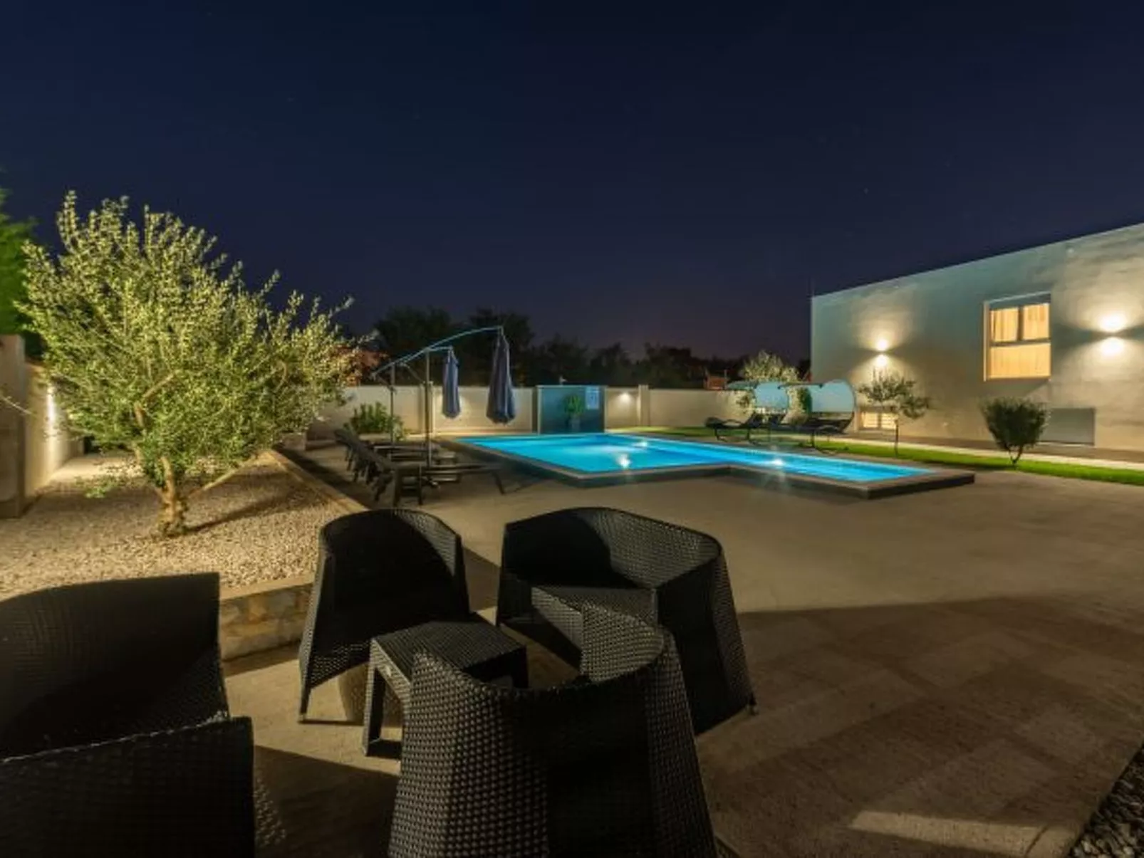 Villa Miranda with pool - Image-tags.info