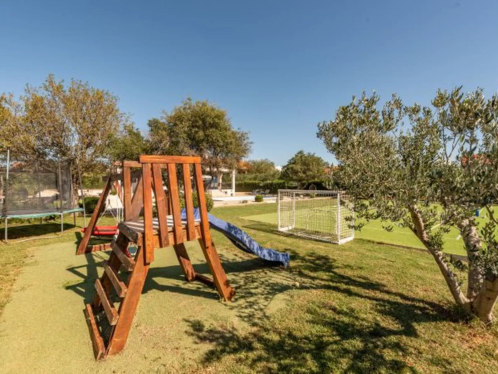 Casa Kamber with pool - Image-tags.info