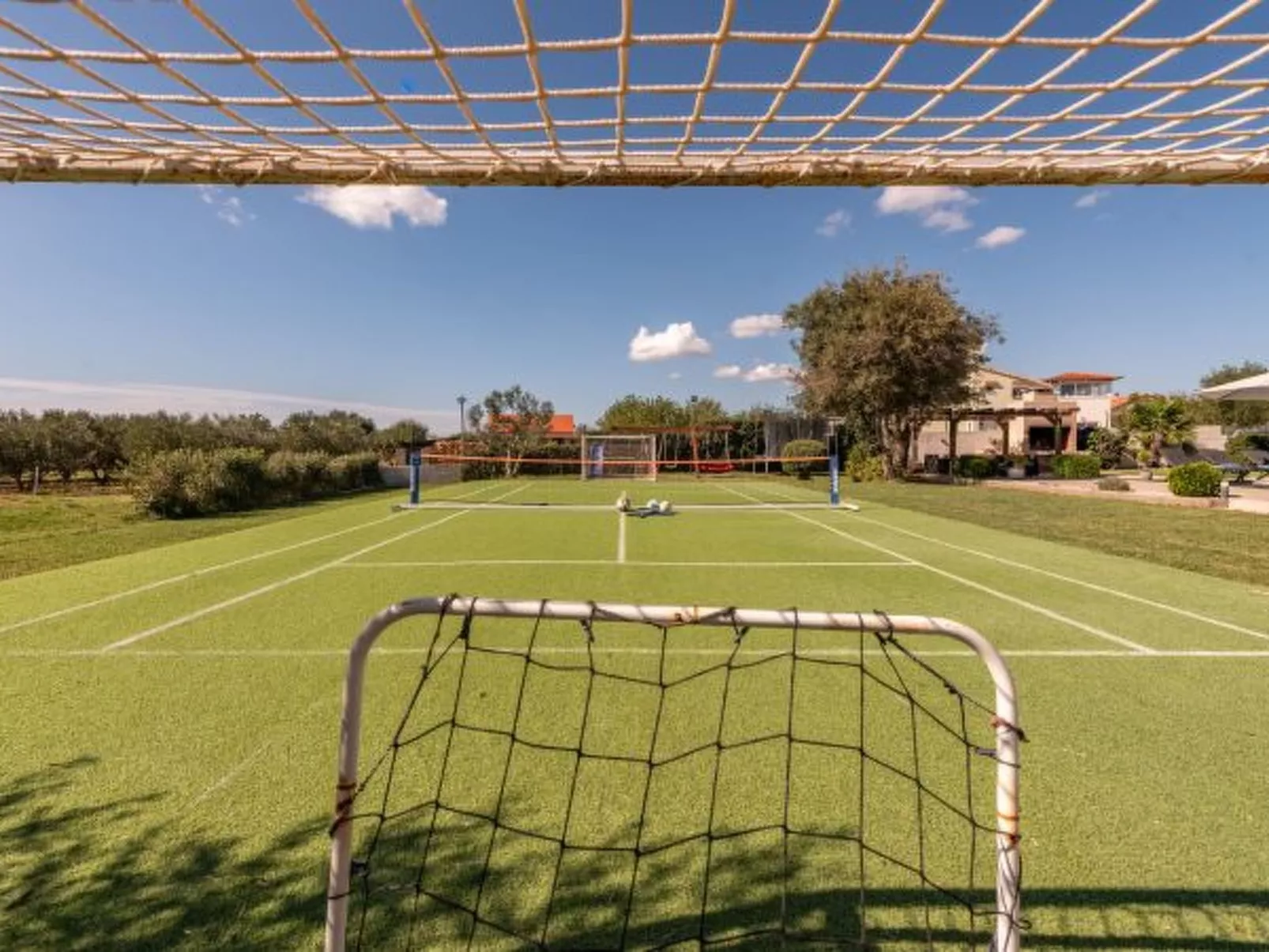 Casa Kamber with pool - Image-tags.info