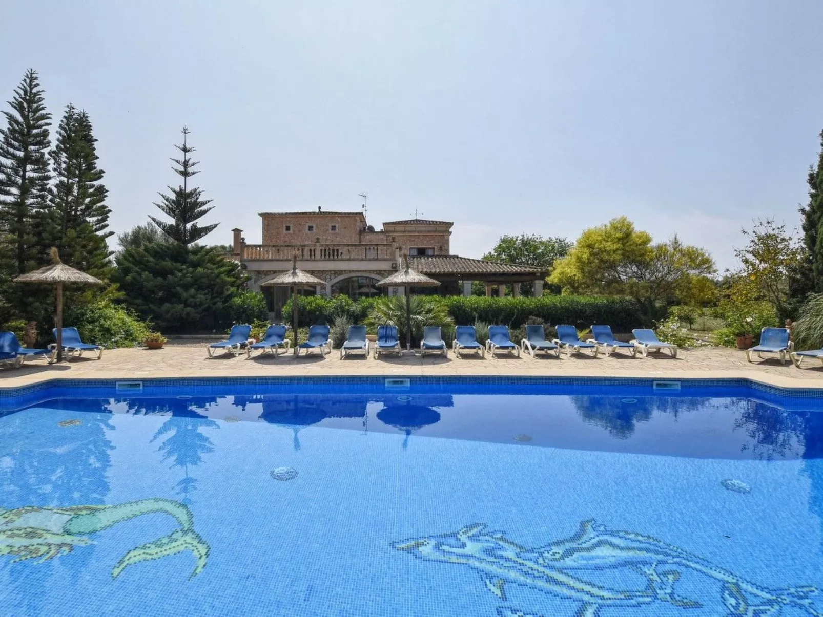 In Campos mit Privatem Pool - Buiten